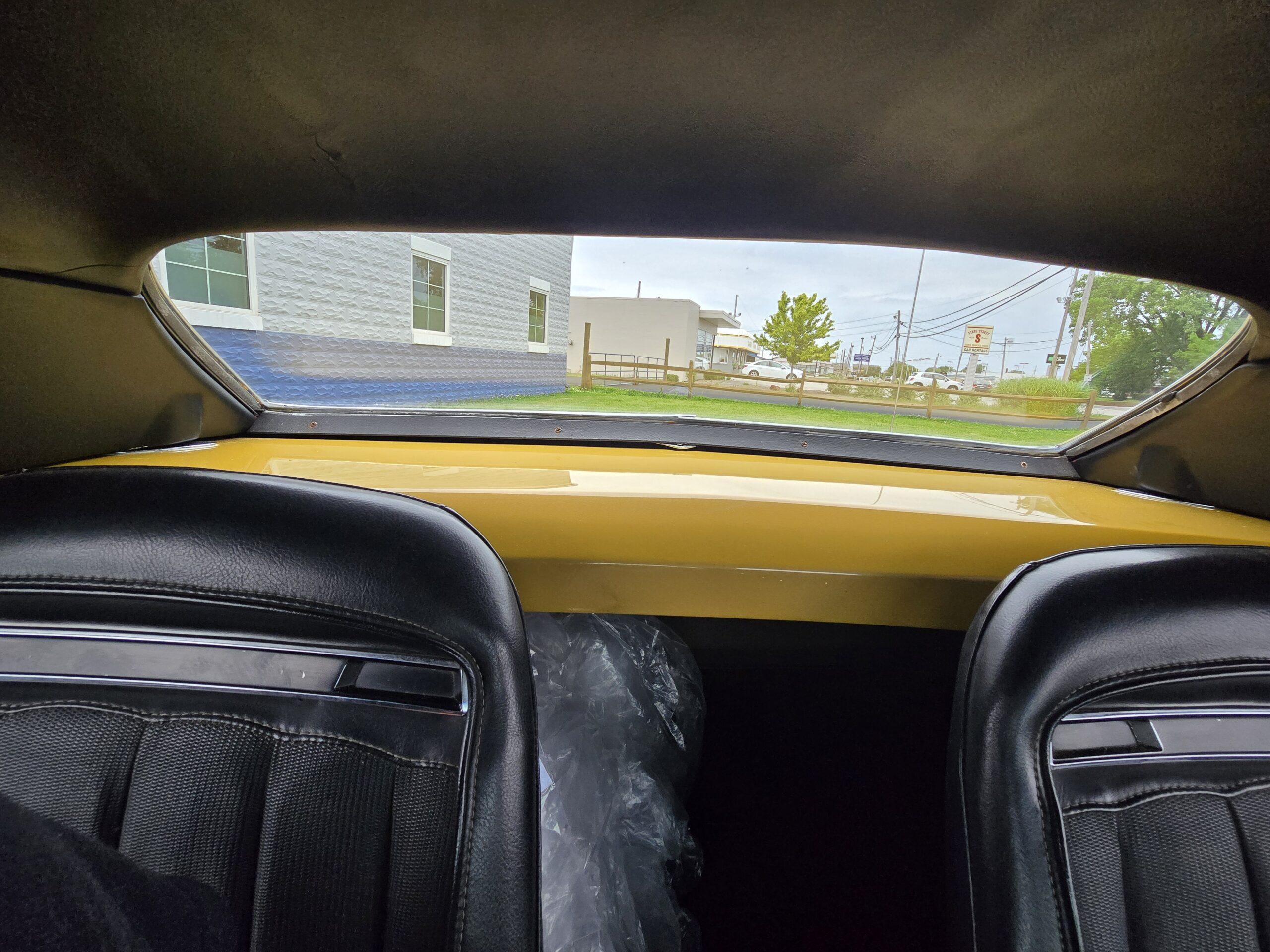
								1971 Chevy Corvette Convertible full									