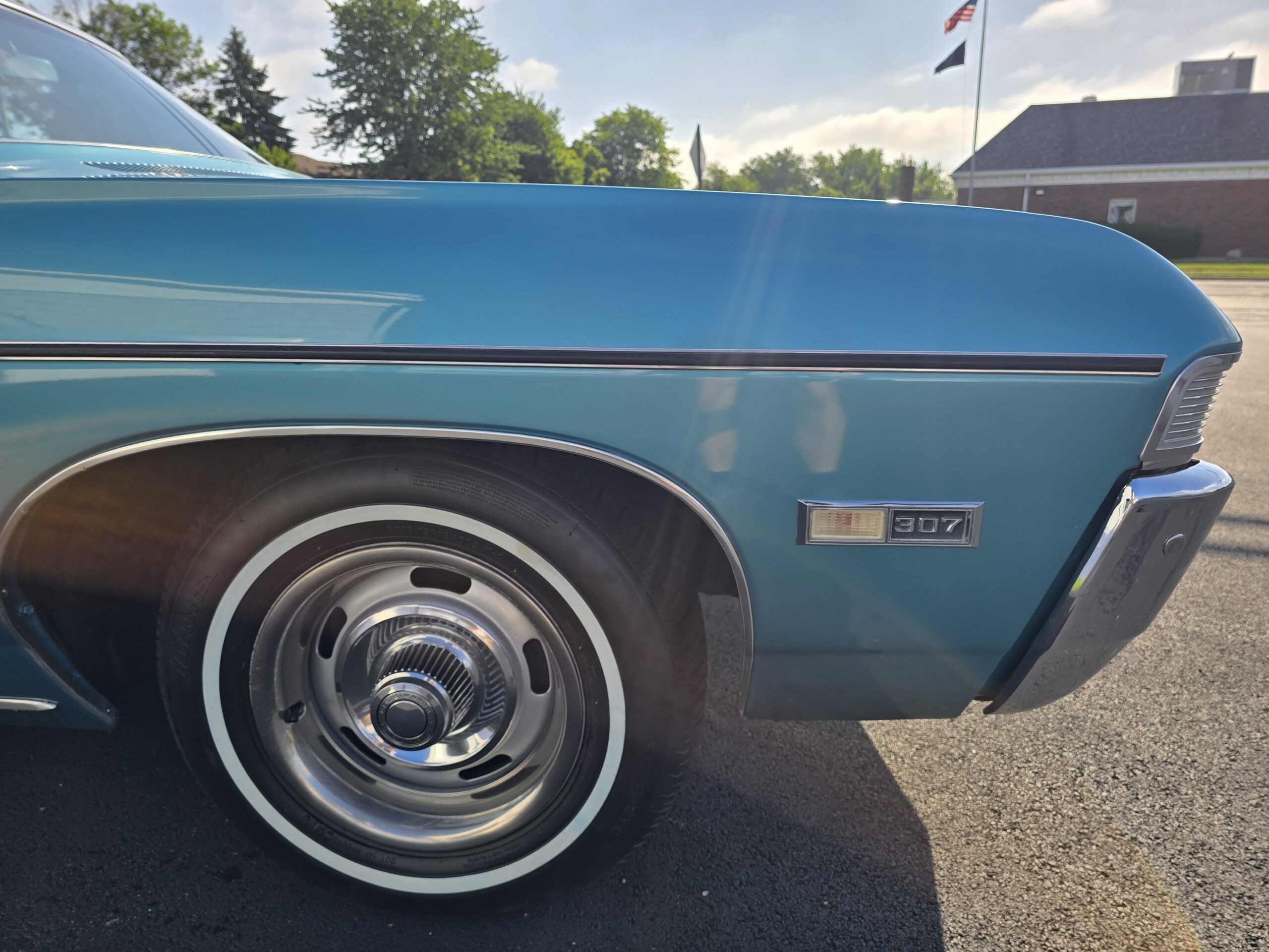 
								1968 Chevrolet Impala full									