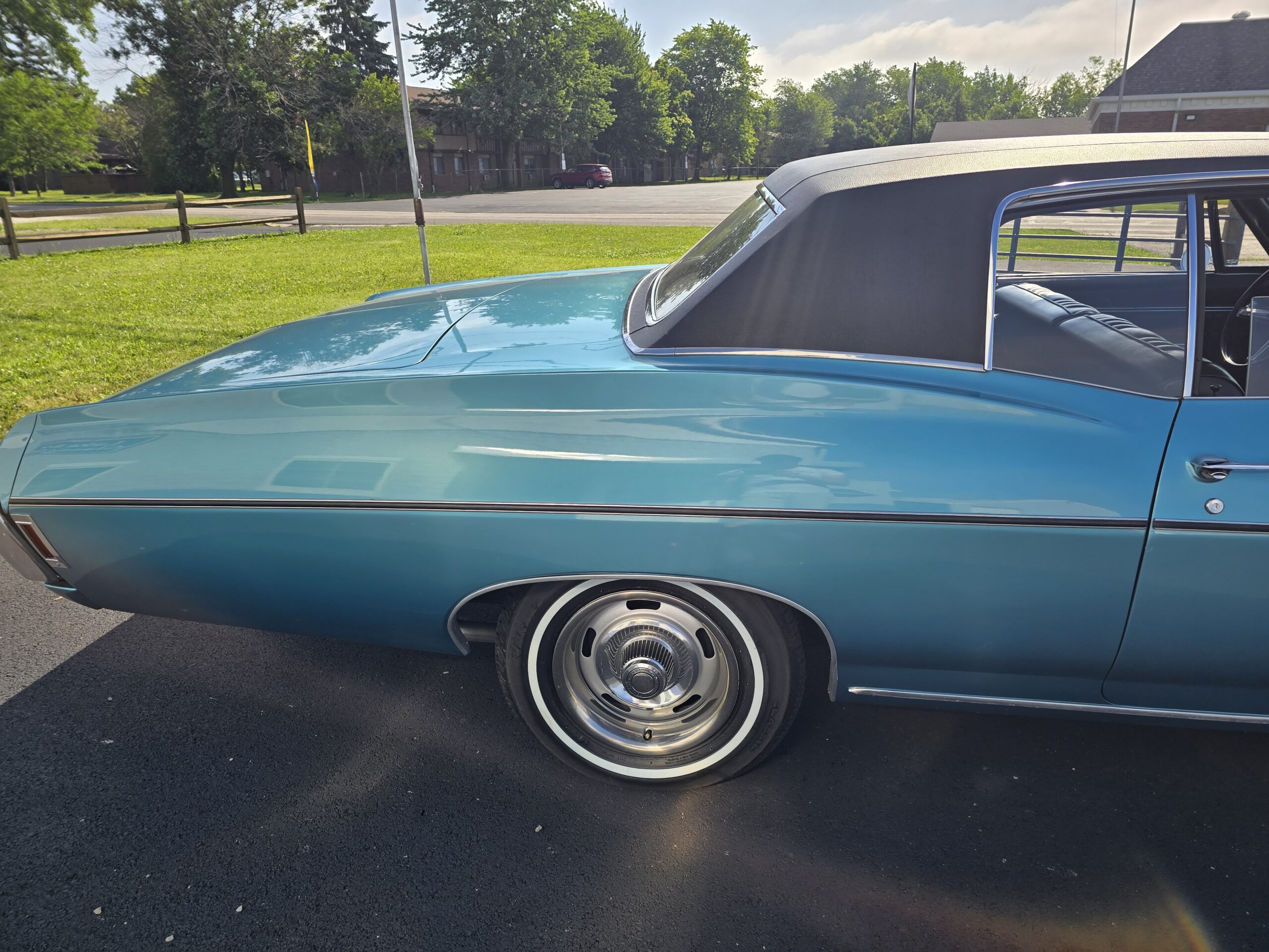 
								1968 Chevrolet Impala full									