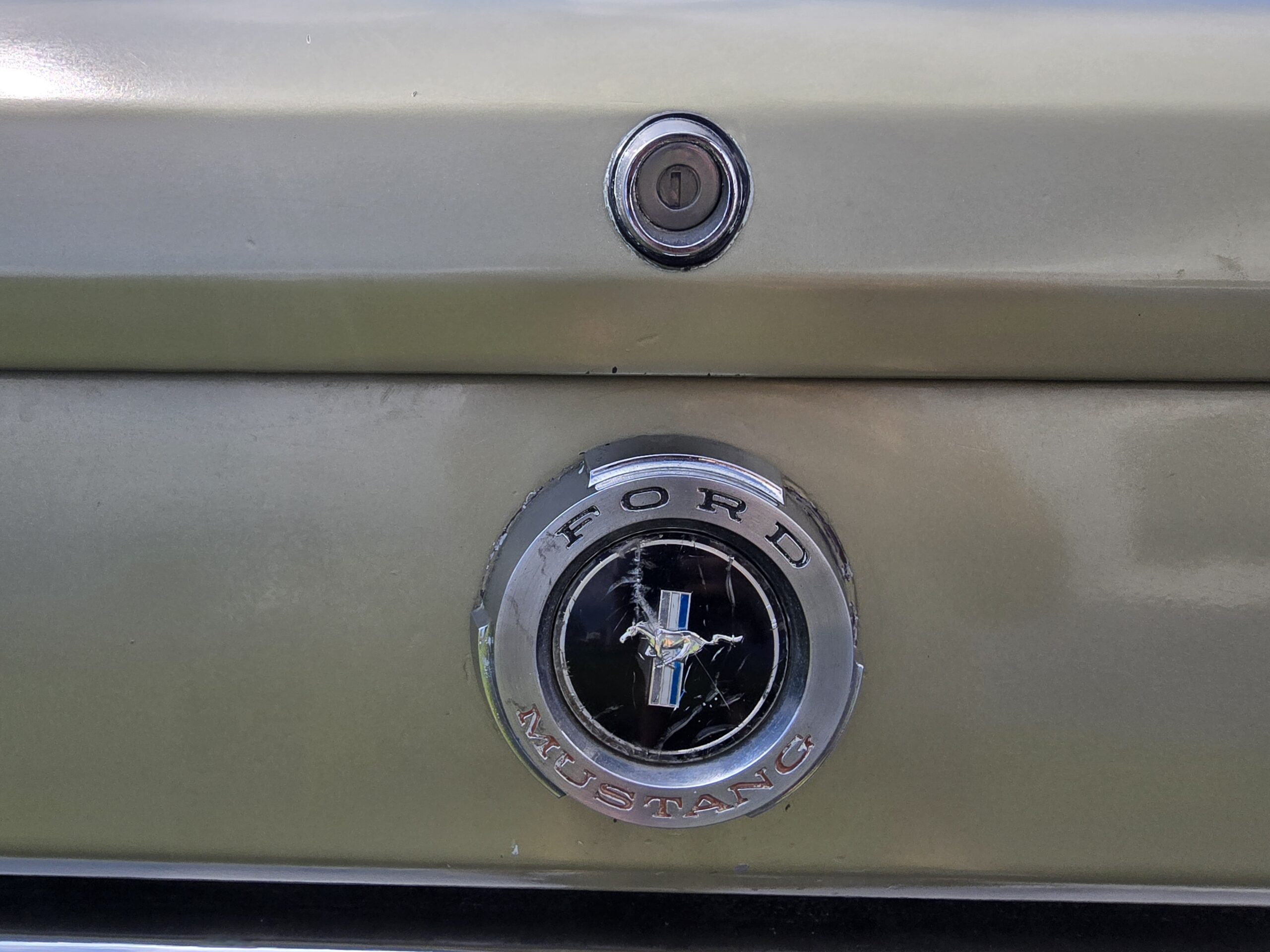 
								1965 Ford Mustang Convertible full									