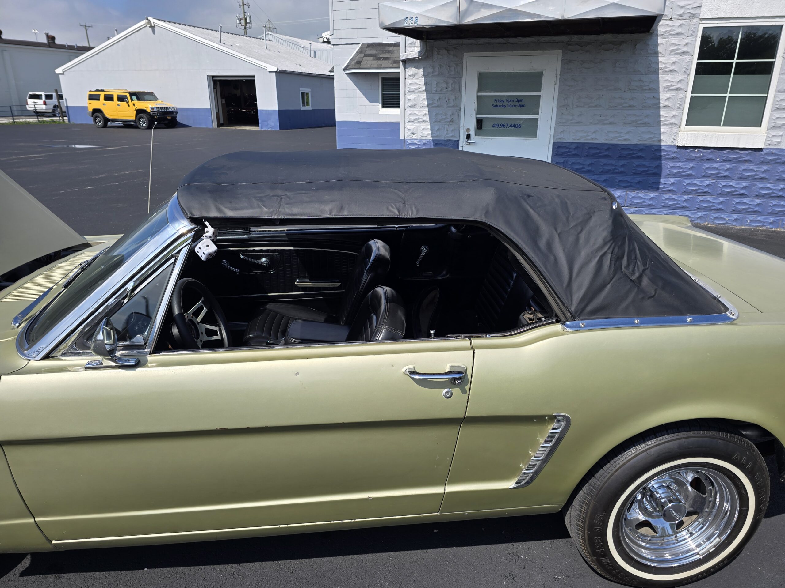 
								1965 Ford Mustang Convertible full									