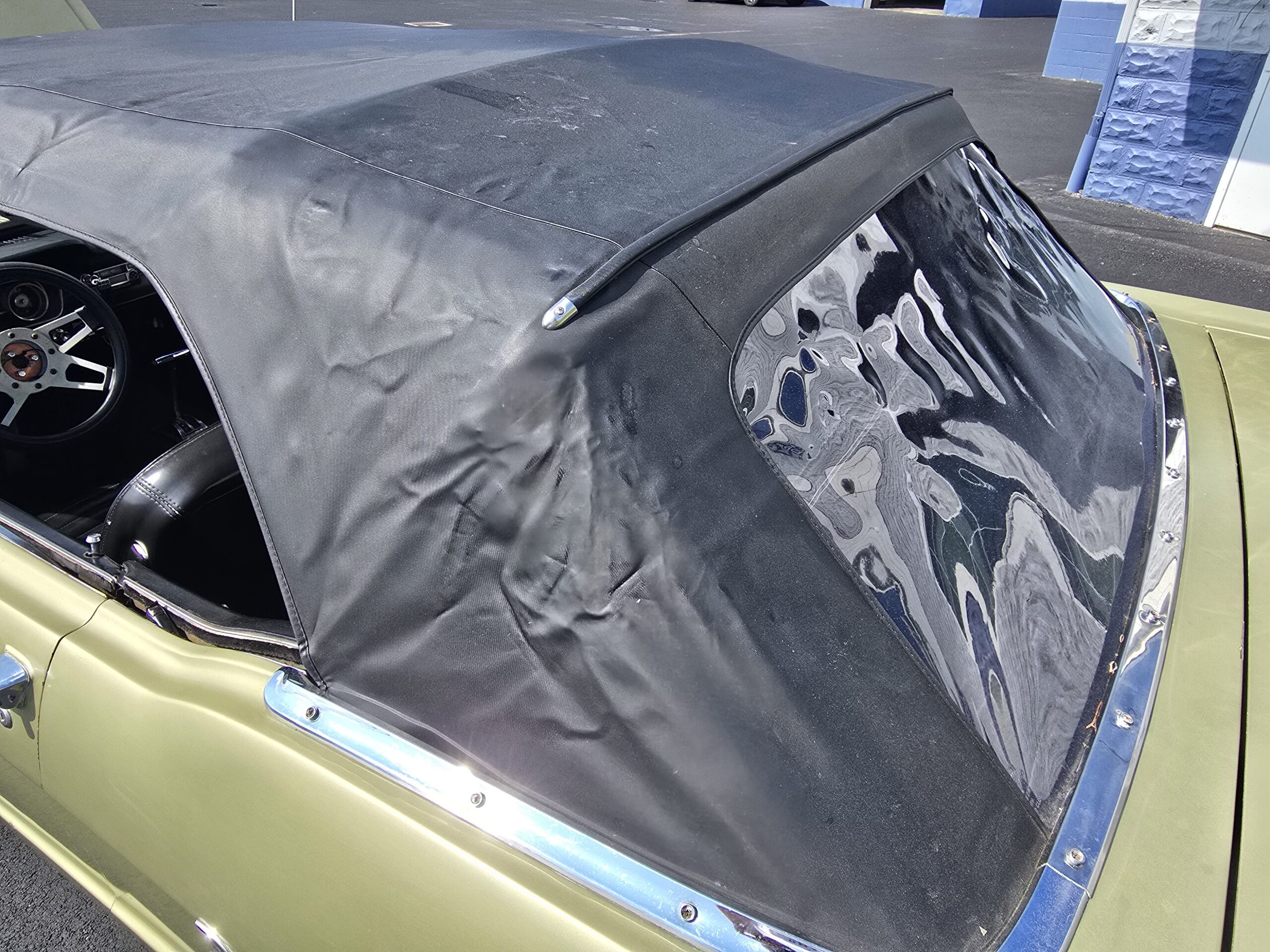 
								1965 Ford Mustang Convertible full									