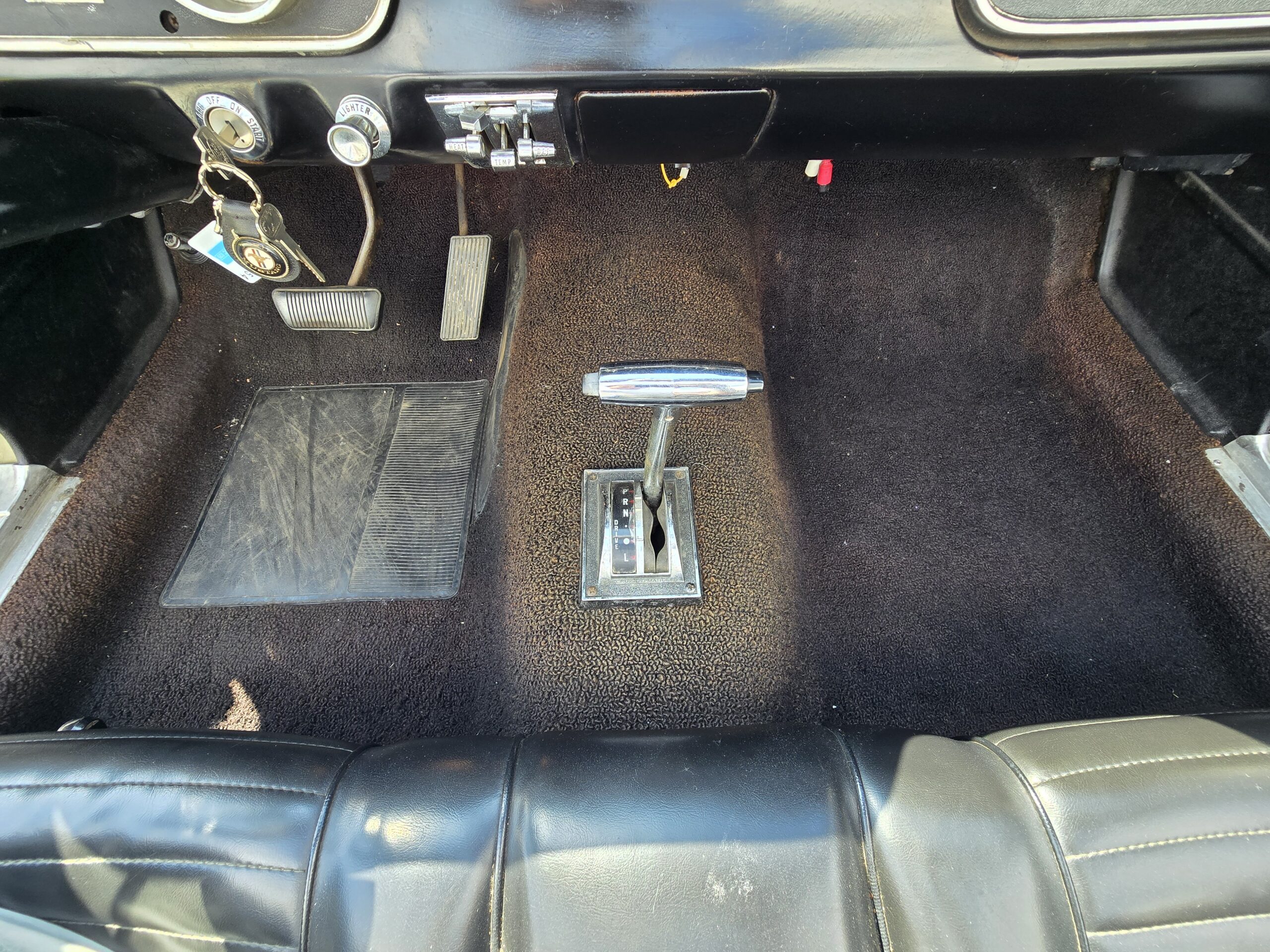 
								1965 Ford Mustang Convertible full									