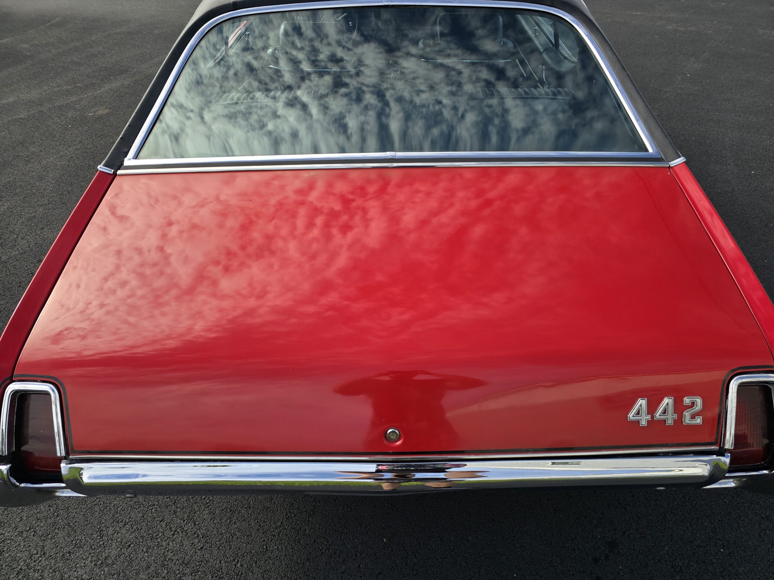 
								1969 Oldsmobile Cutlass 442 full									