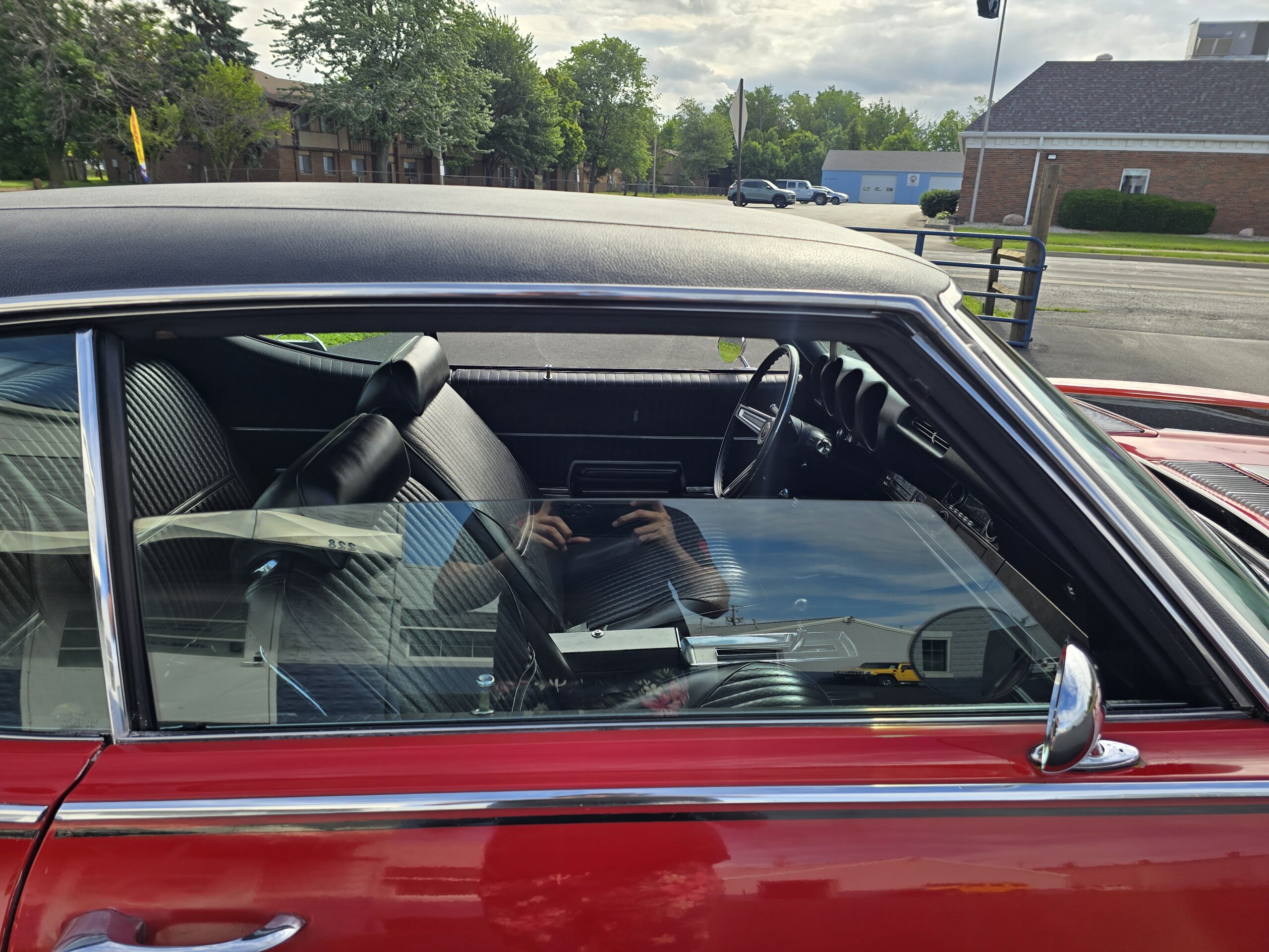 
								1969 Oldsmobile Cutlass 442 full									