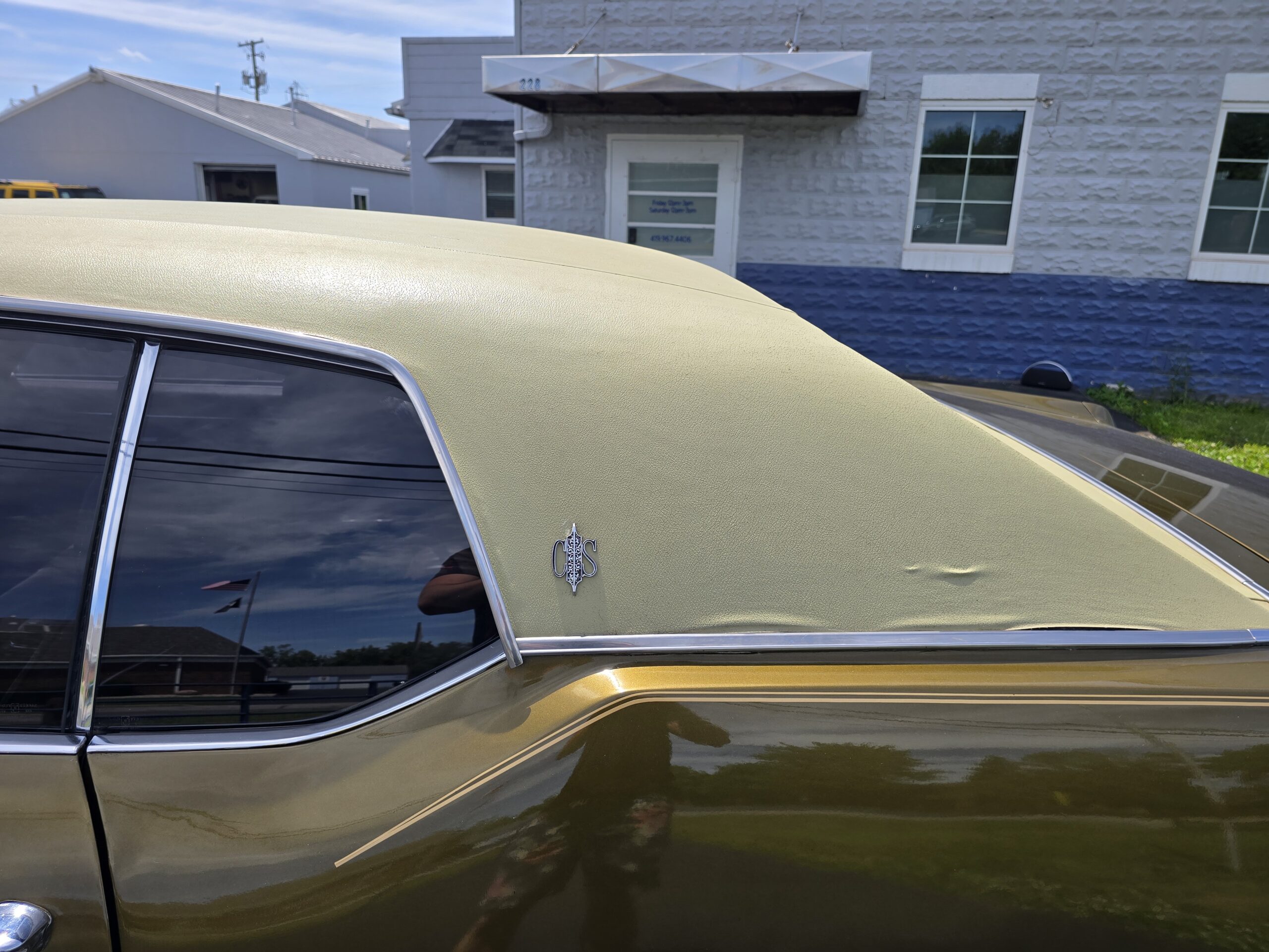 
								1972 Oldsmobile Cutlass Supreme full									
