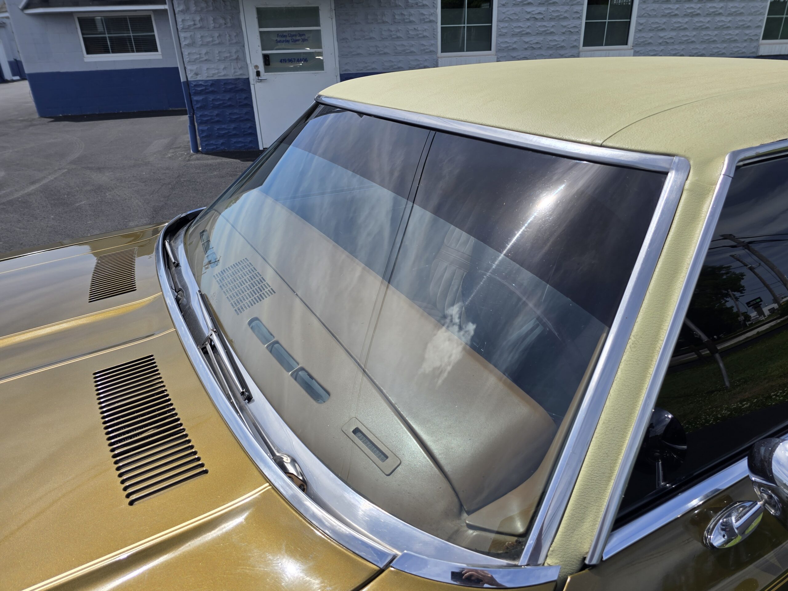 
								1972 Oldsmobile Cutlass Supreme full									