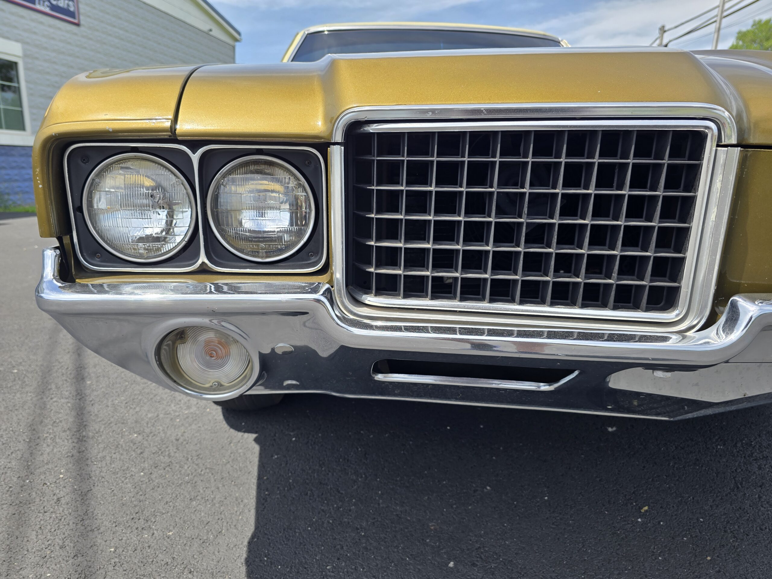 
								1972 Oldsmobile Cutlass Supreme full									
