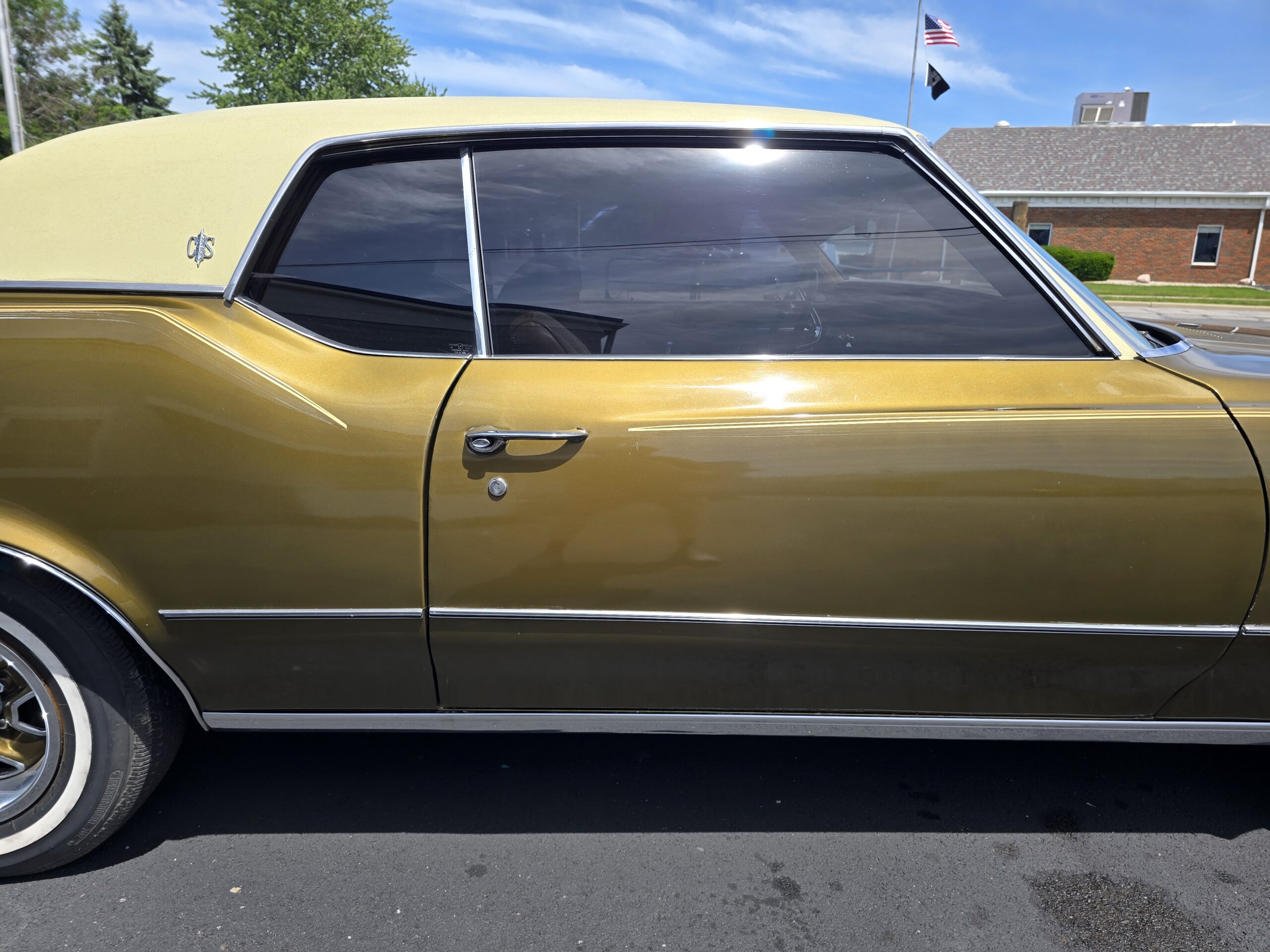 
								1972 Oldsmobile Cutlass Supreme full									