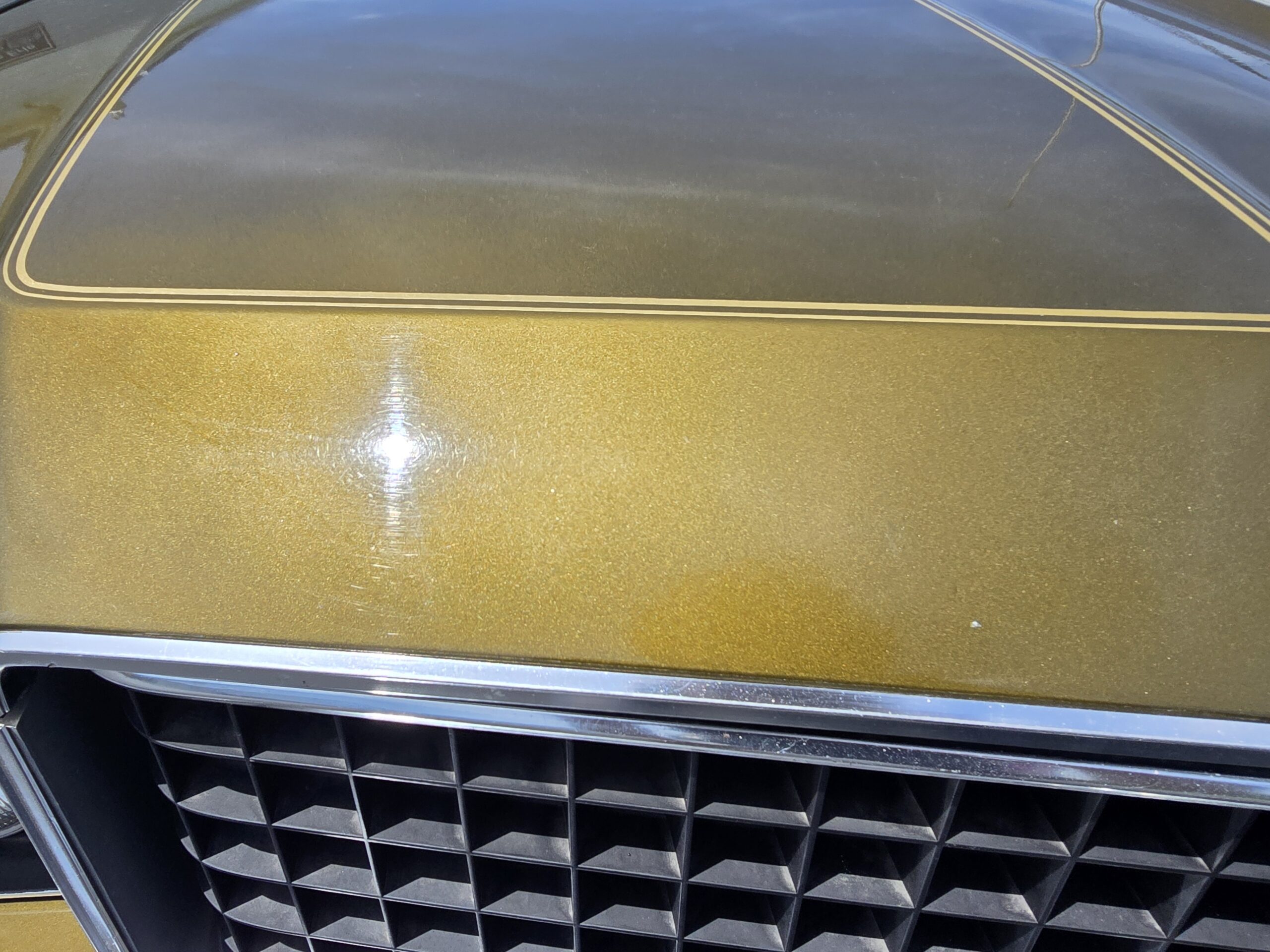 
								1972 Oldsmobile Cutlass Supreme full									