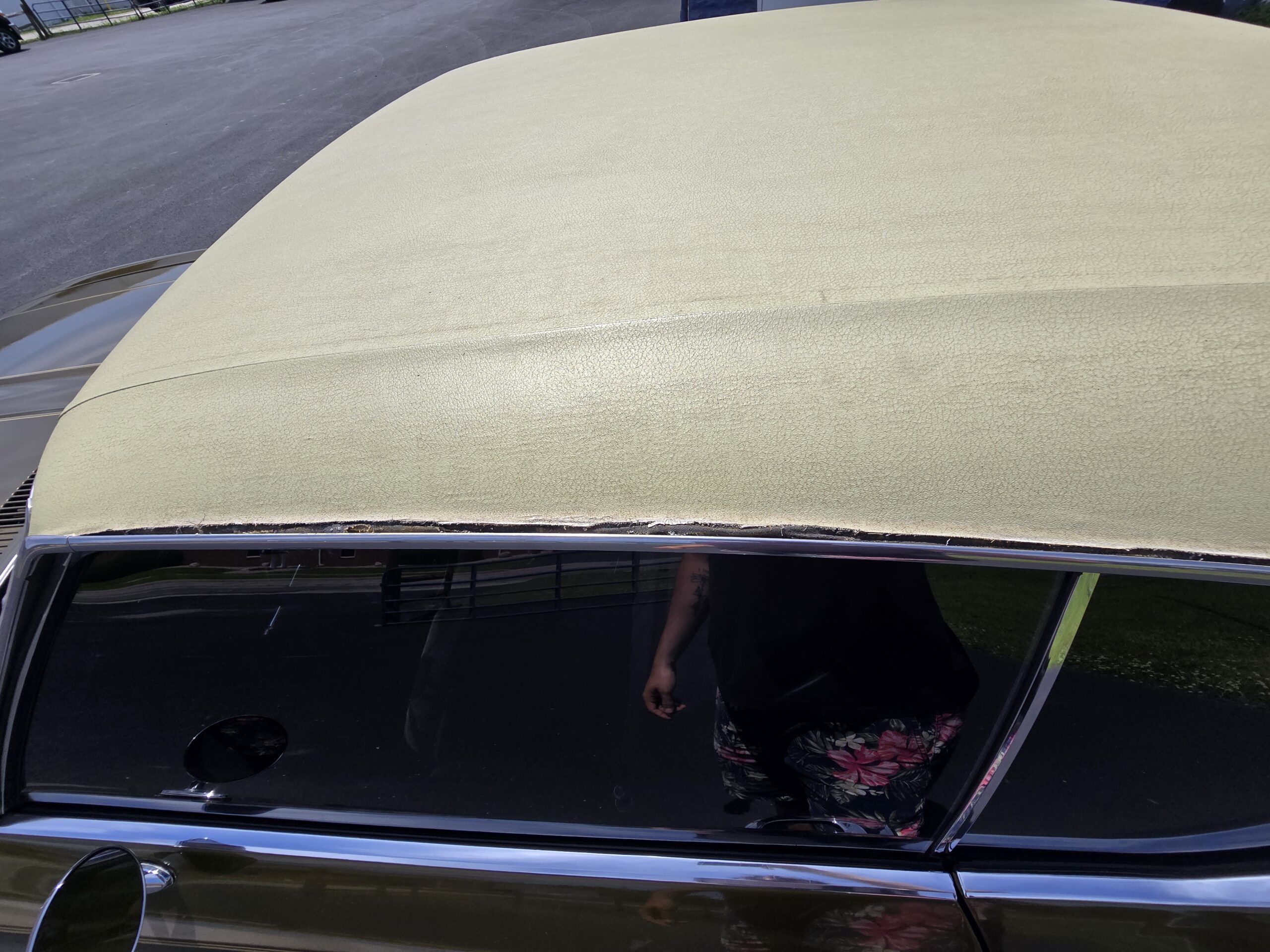 
								1972 Oldsmobile Cutlass Supreme full									