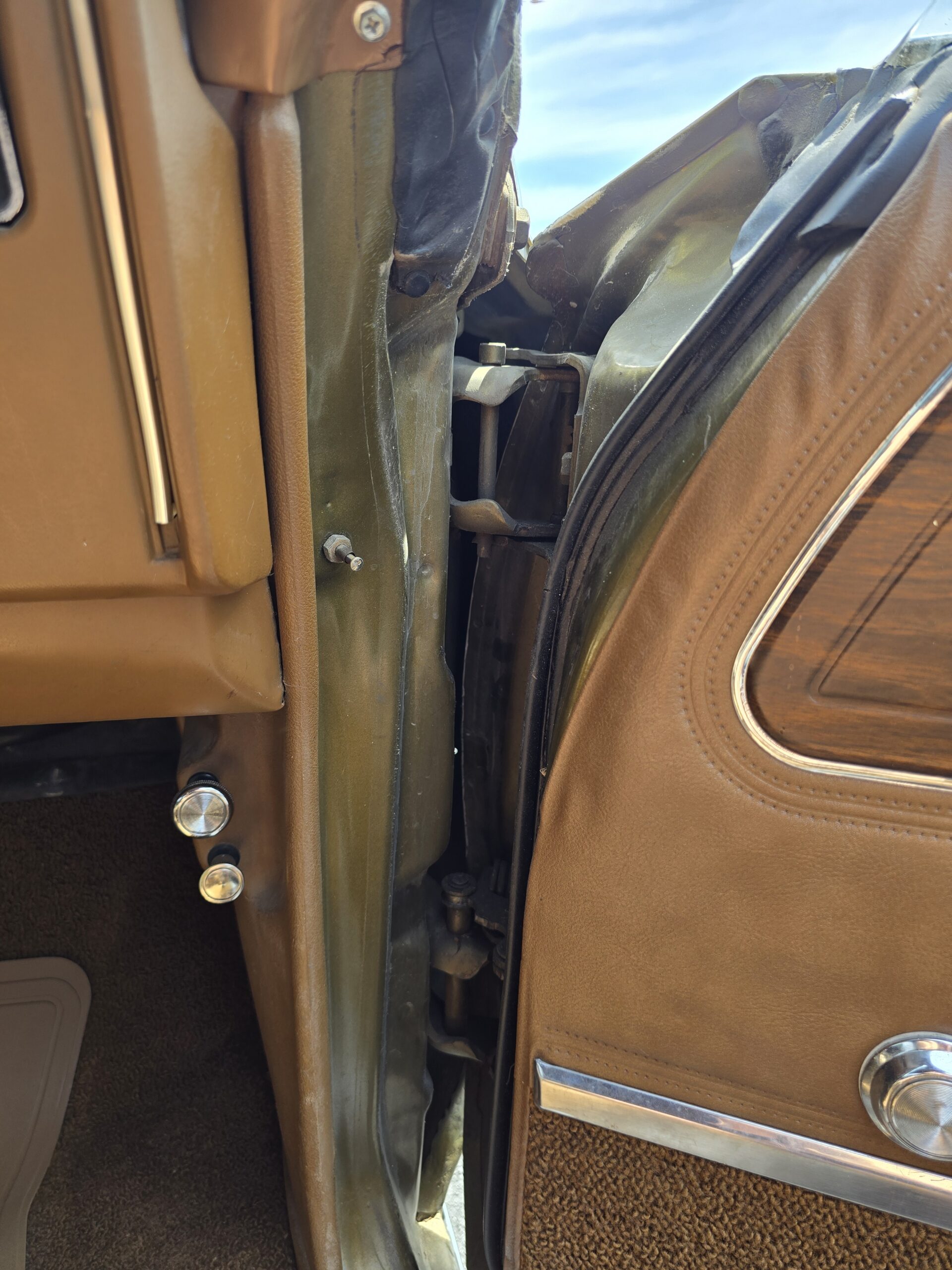 
								1972 Oldsmobile Cutlass Supreme full									
