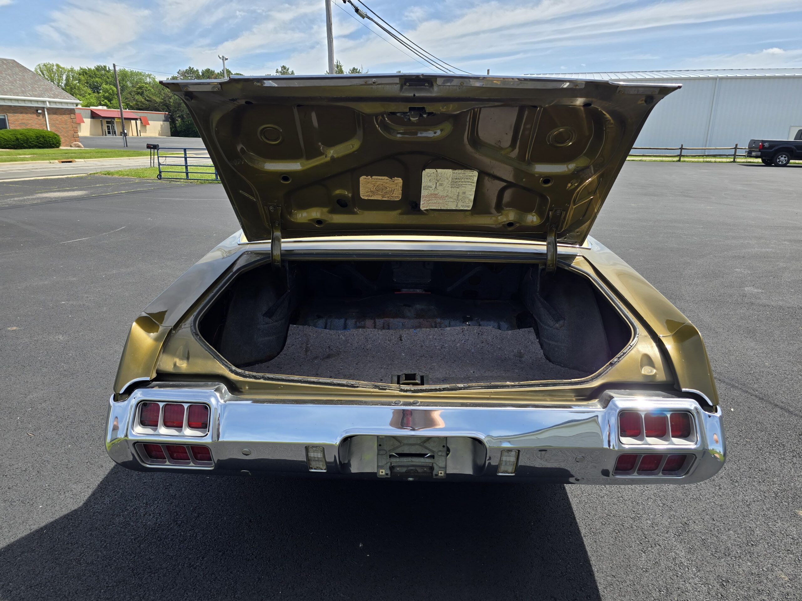 
								1972 Oldsmobile Cutlass Supreme full									