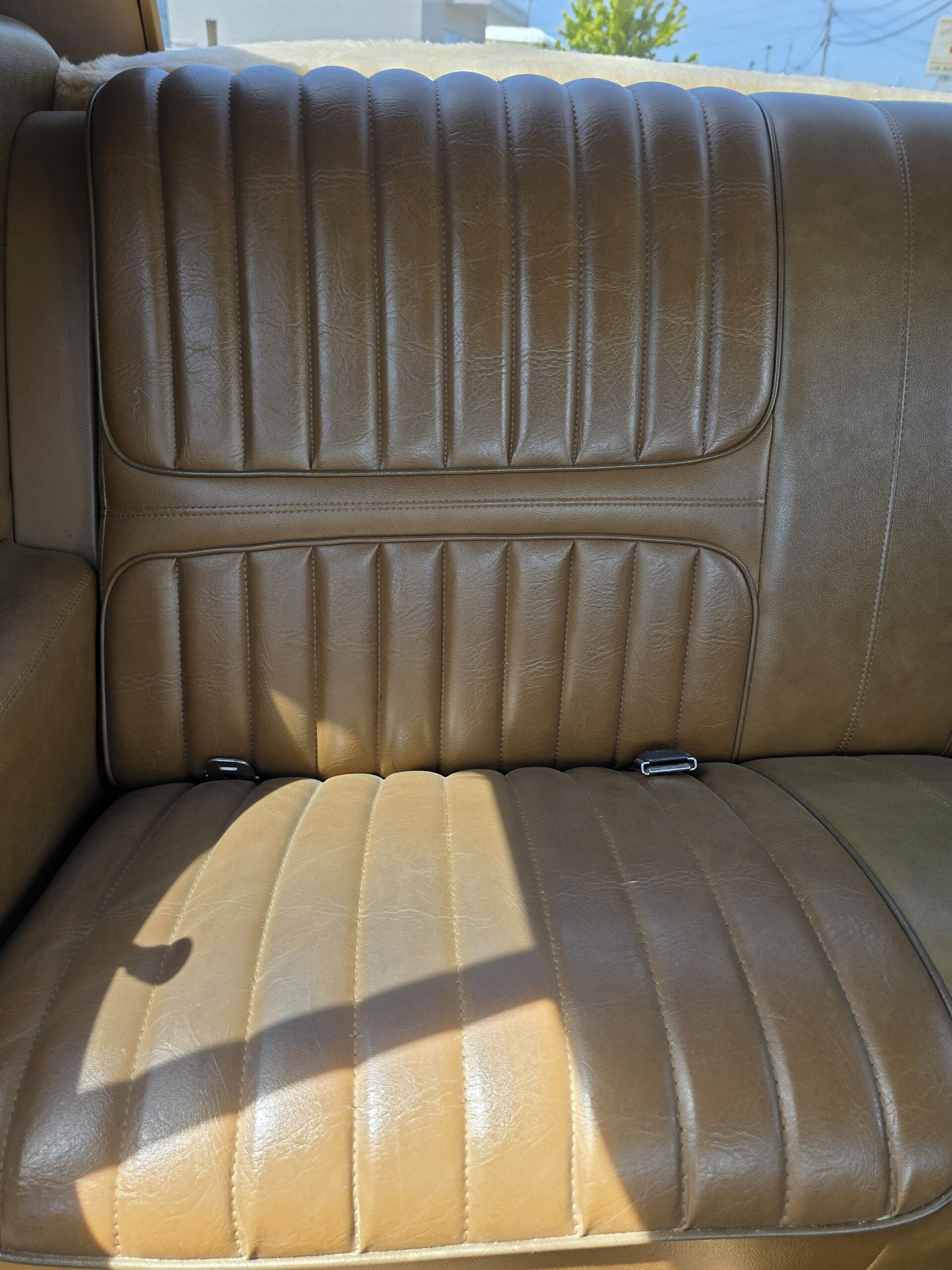 
								1972 Oldsmobile Cutlass Supreme full									