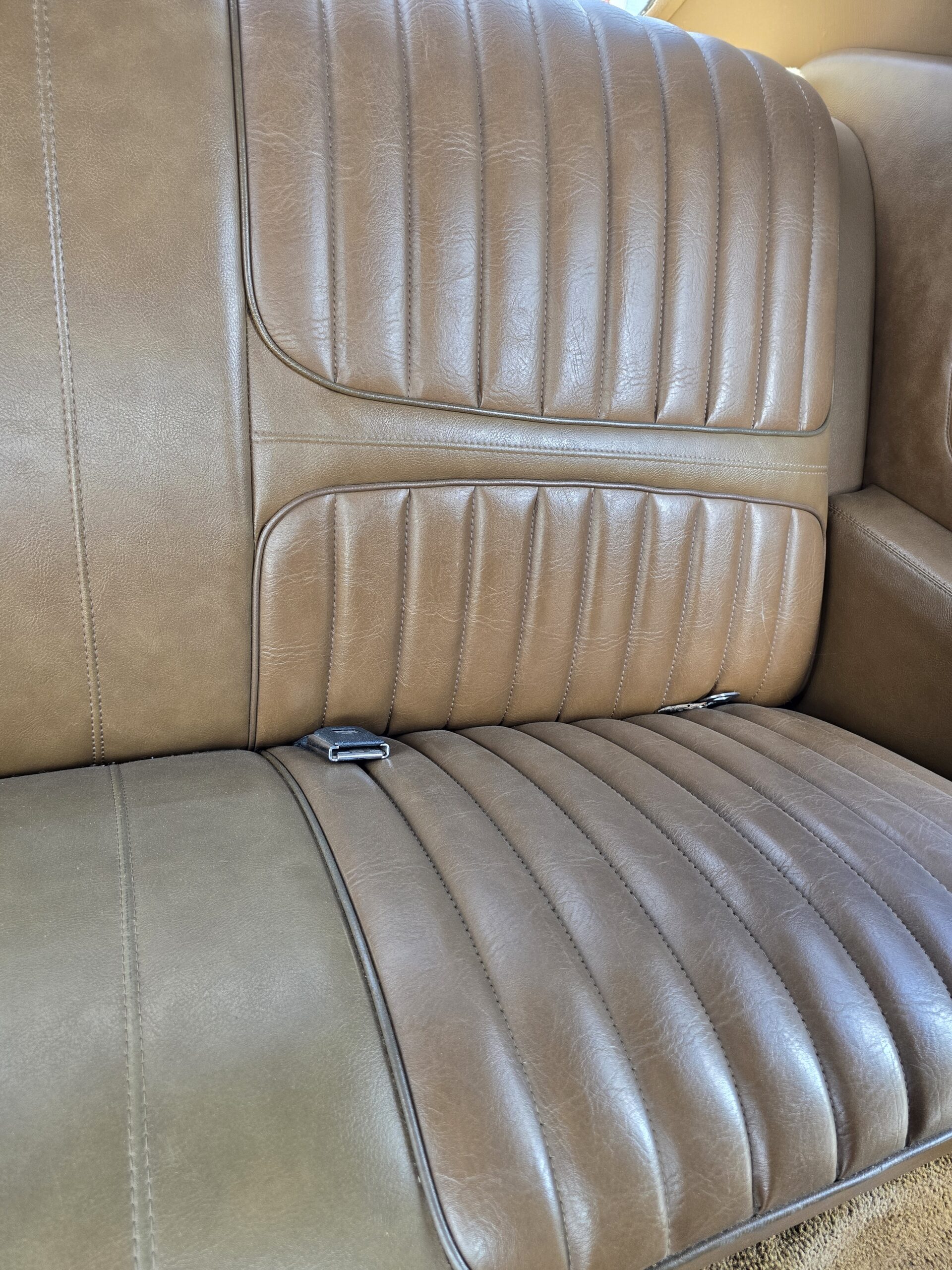 
								1972 Oldsmobile Cutlass Supreme full									