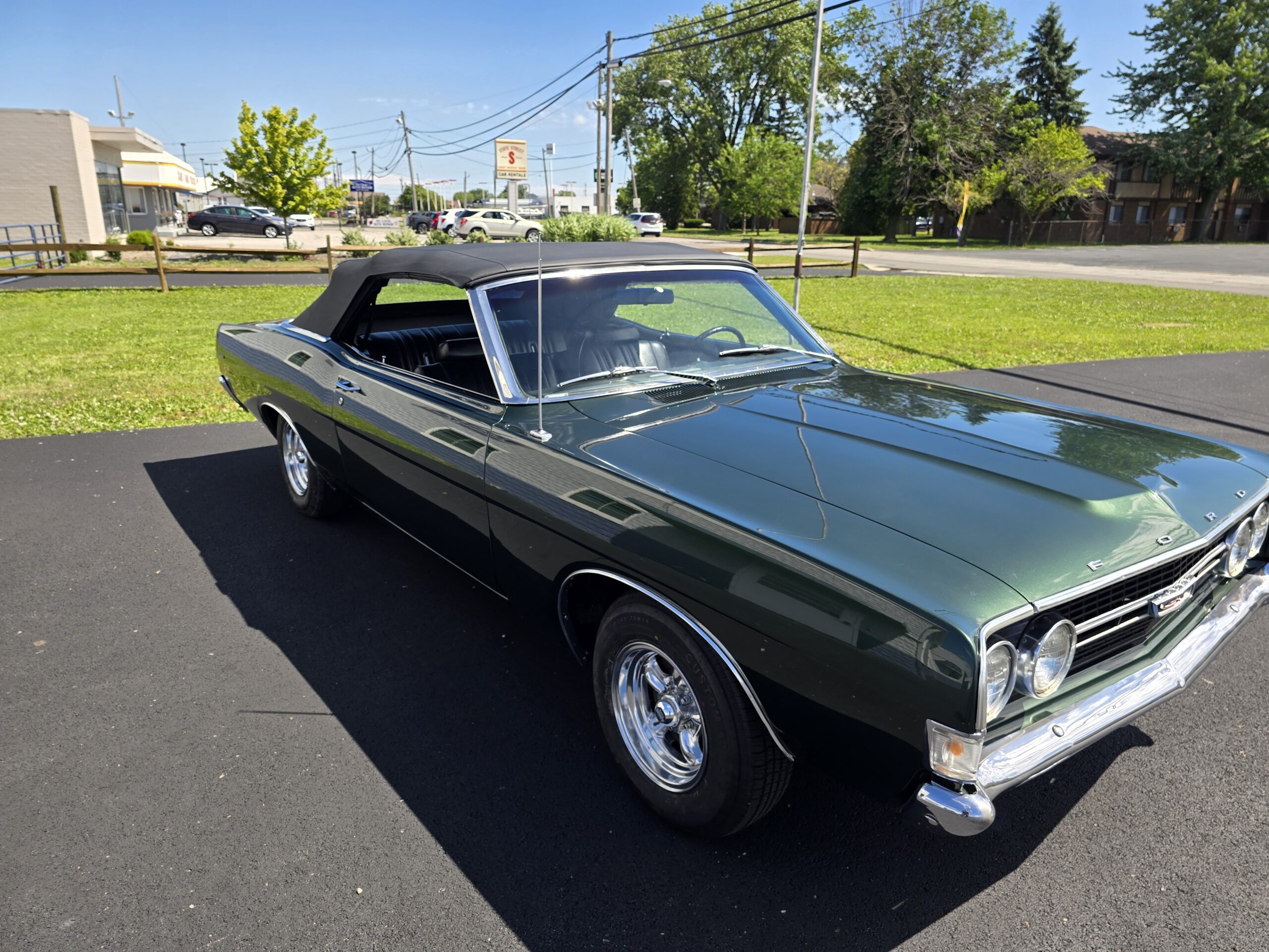 
								1968 Ford Torino GT Convertible full									