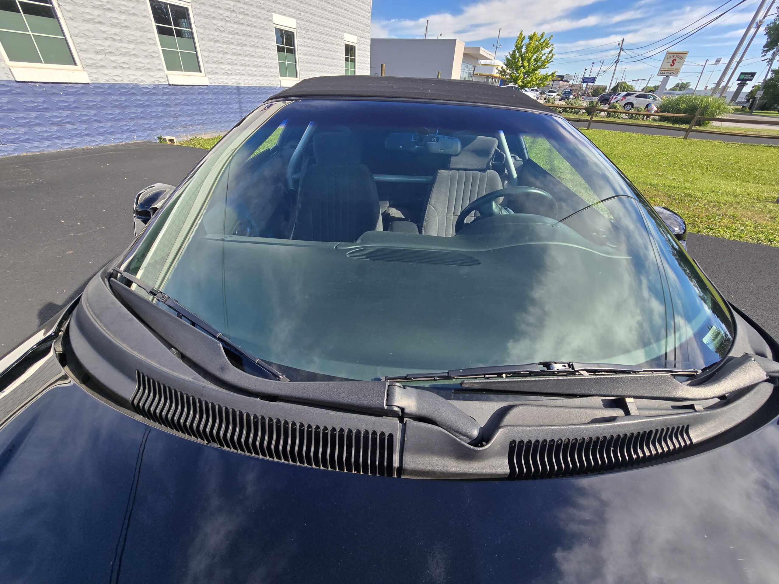 
								1997 Pontiac Firebird Convertible full									