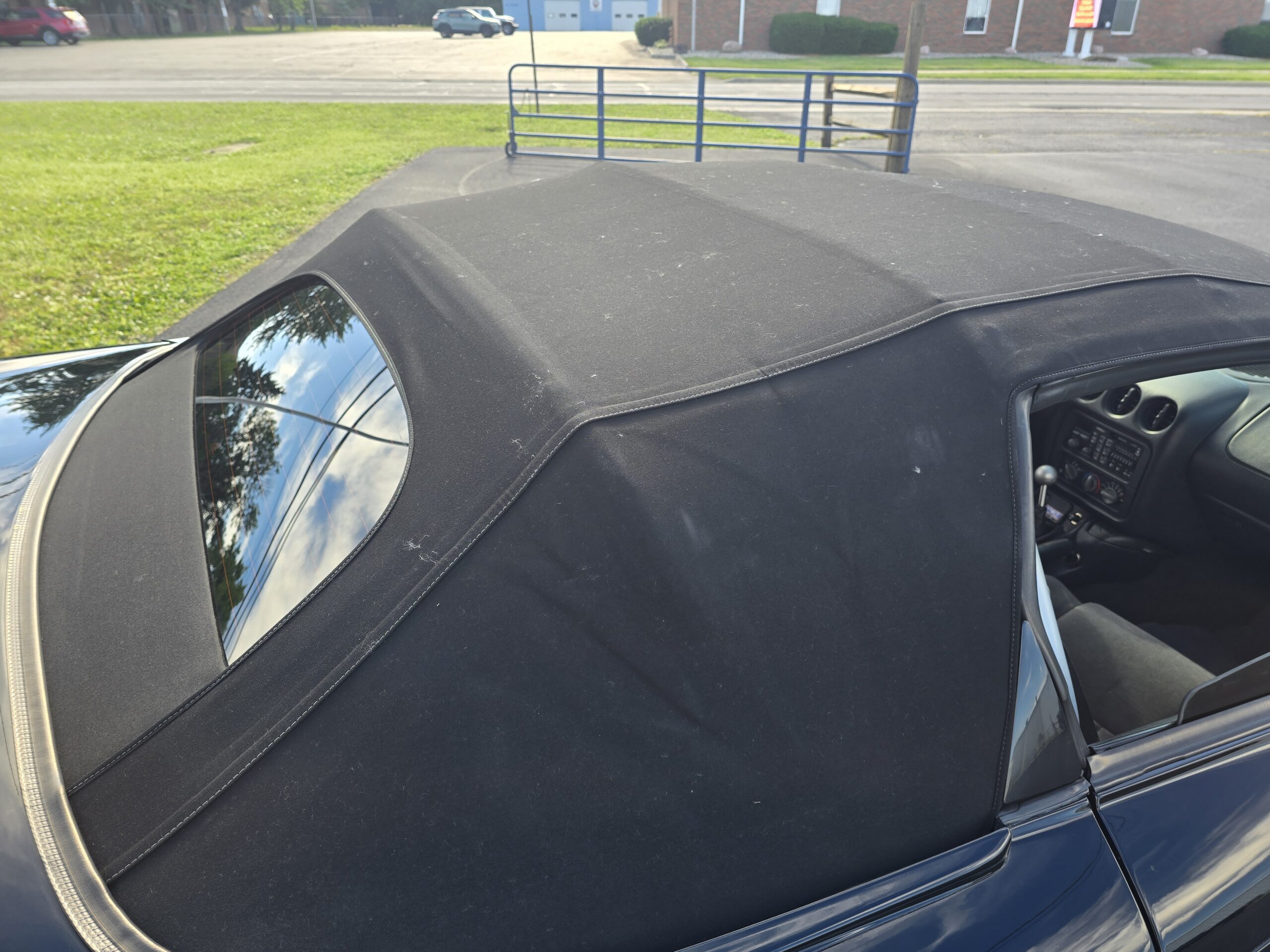 
								1997 Pontiac Firebird Convertible full									
