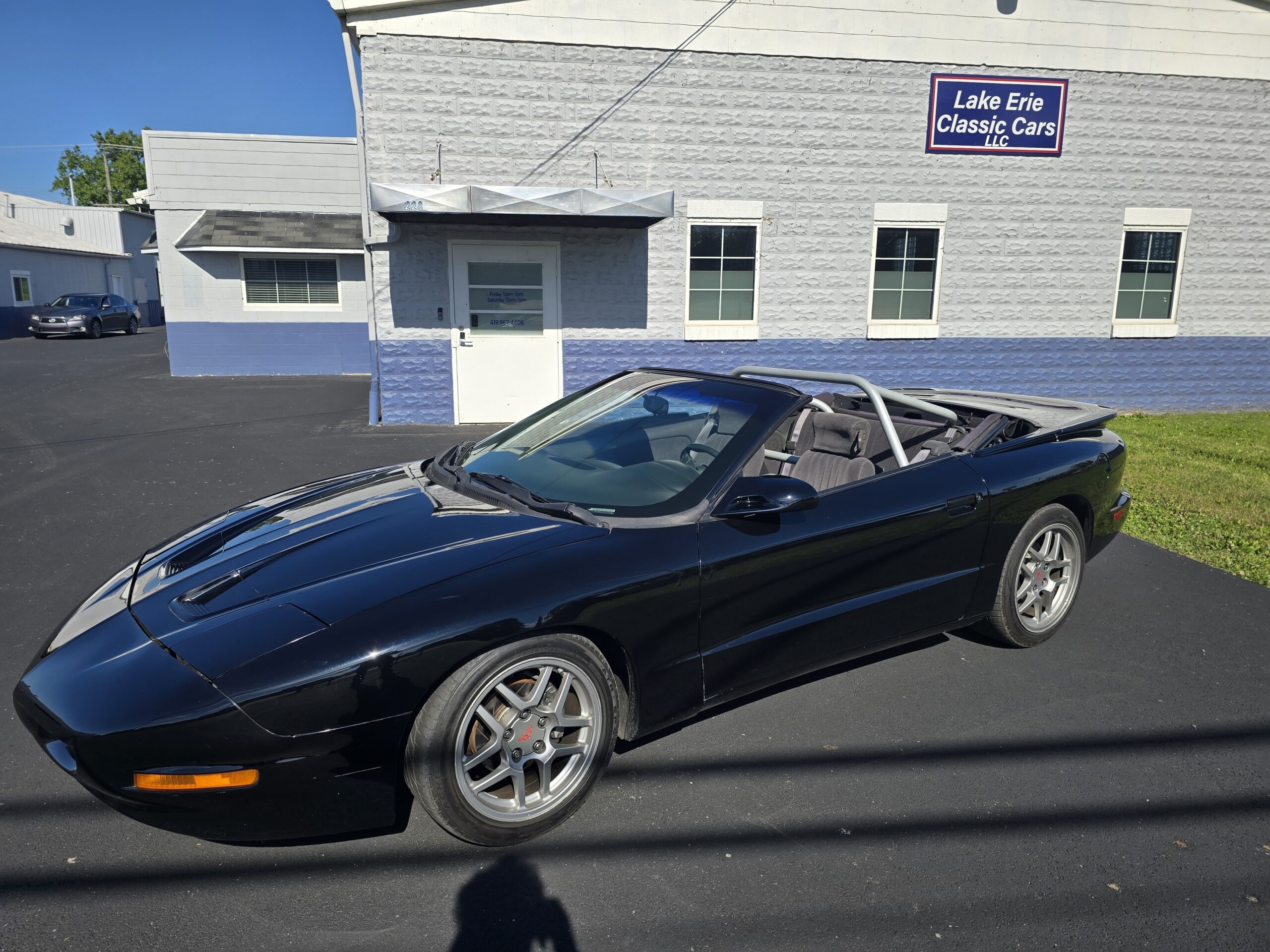 
								1997 Pontiac Firebird Convertible full									