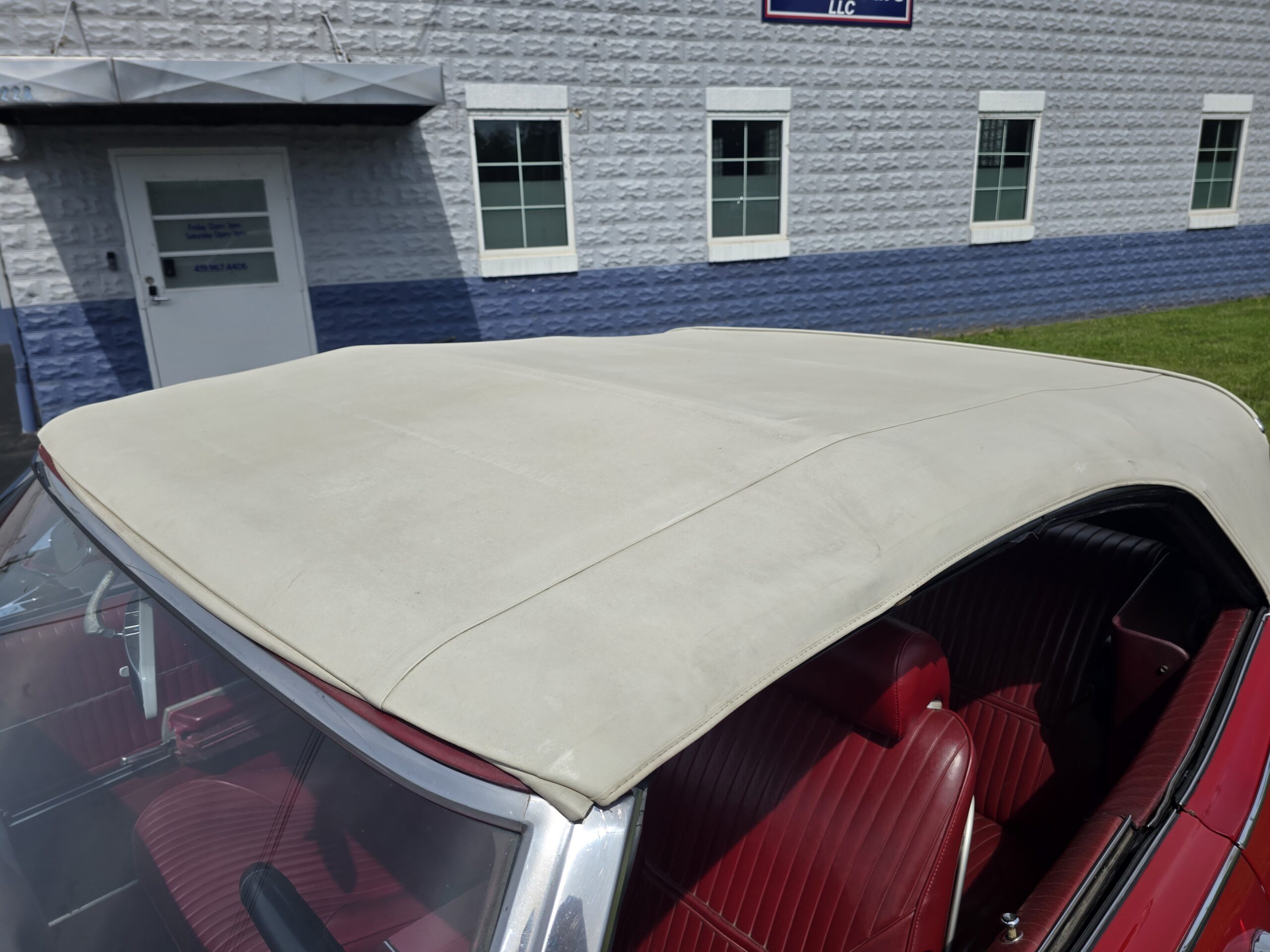 
								1969 Oldsmobile Cutlass S Convertible full									
