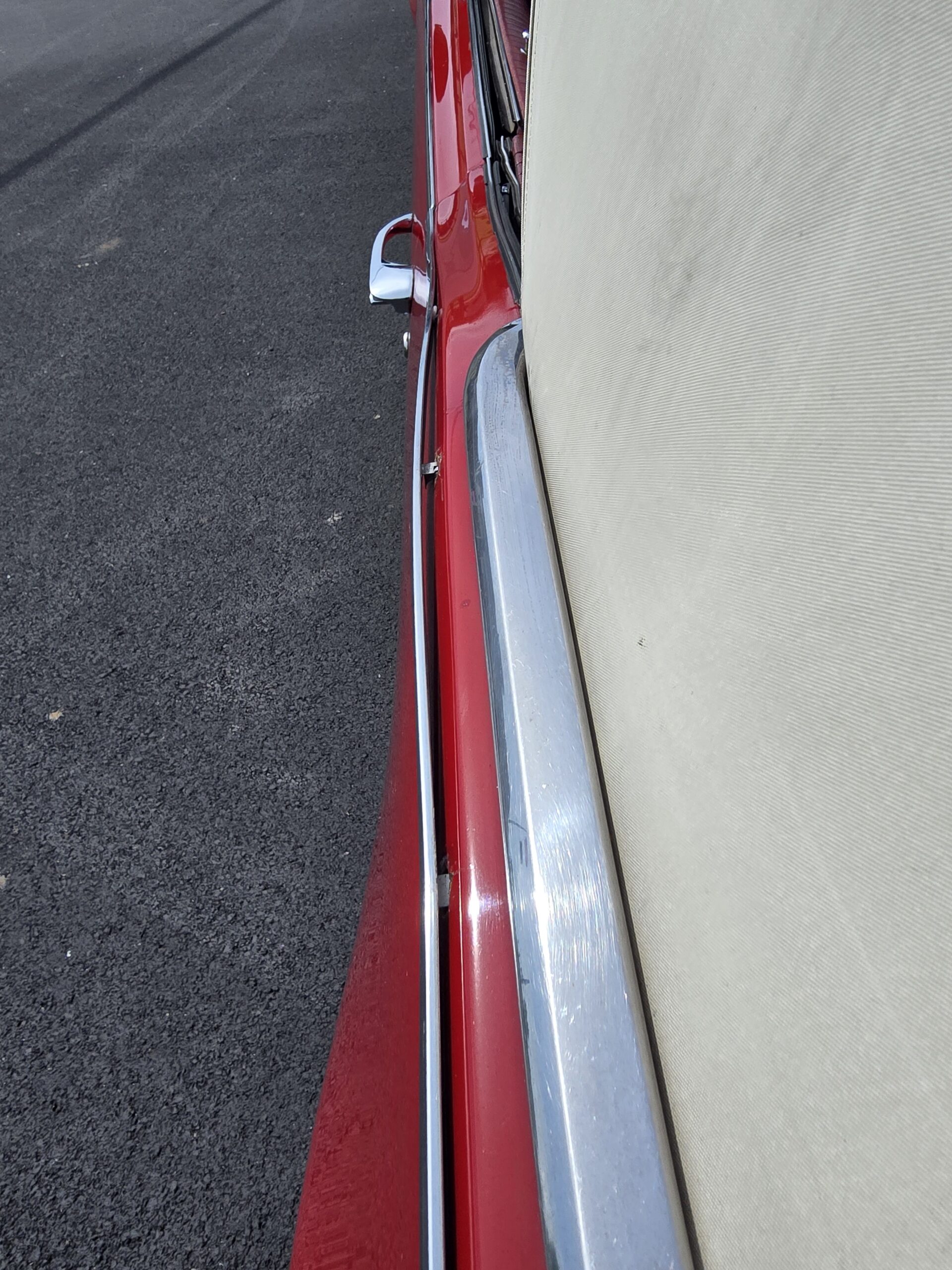 
								1969 Oldsmobile Cutlass S Convertible full									