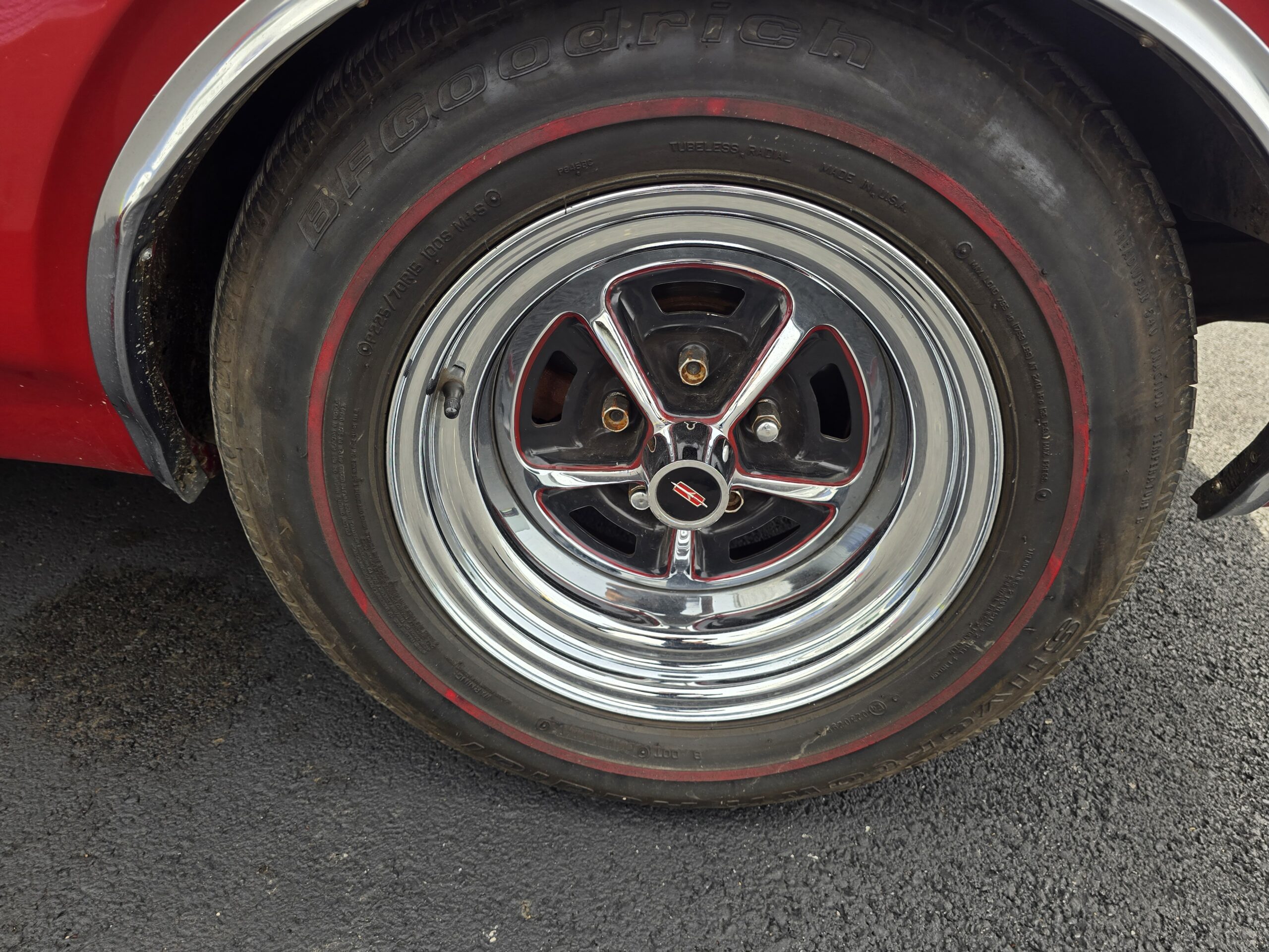 
								1969 Oldsmobile Cutlass S Convertible full									