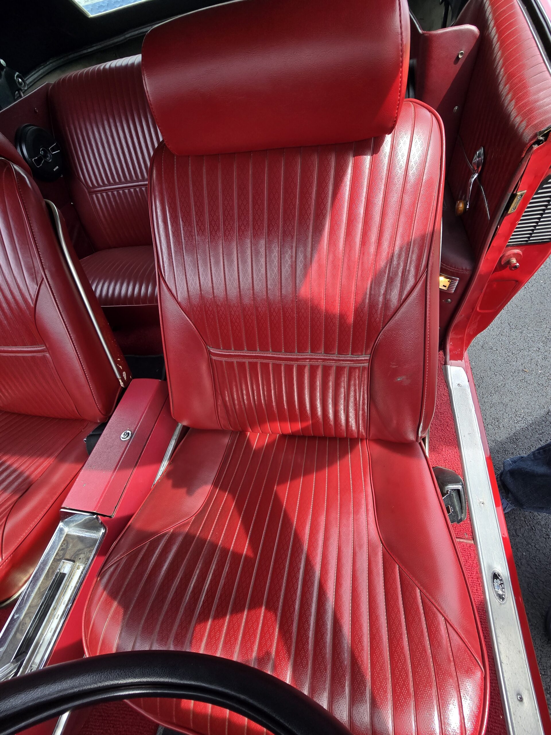 
								1969 Oldsmobile Cutlass S Convertible full									