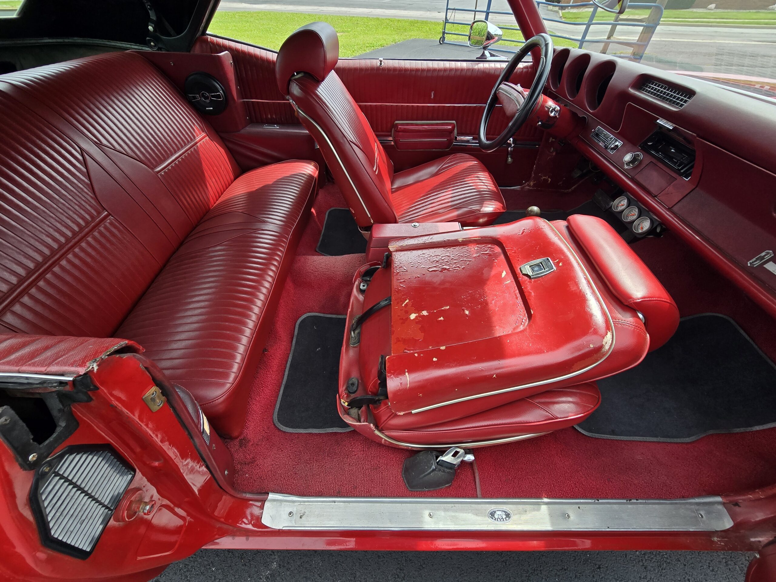 
								1969 Oldsmobile Cutlass S Convertible full									