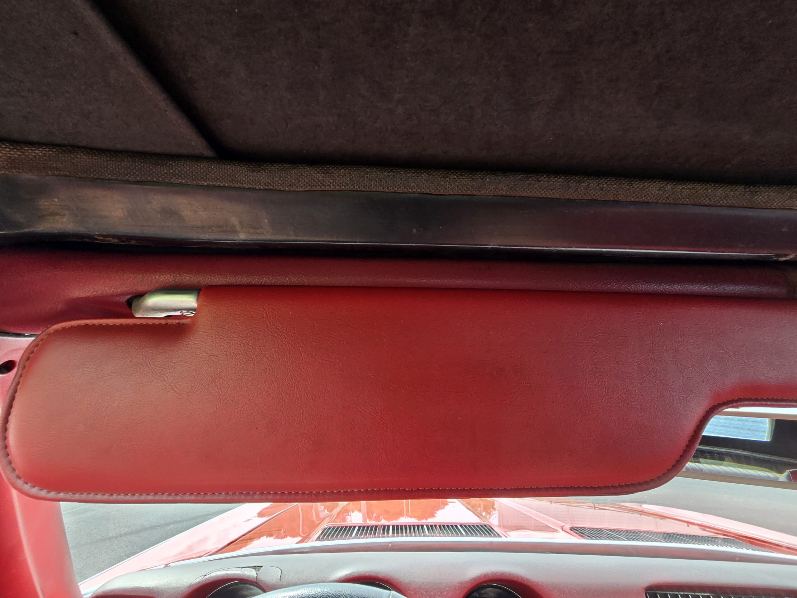 
								1969 Oldsmobile Cutlass S Convertible full									