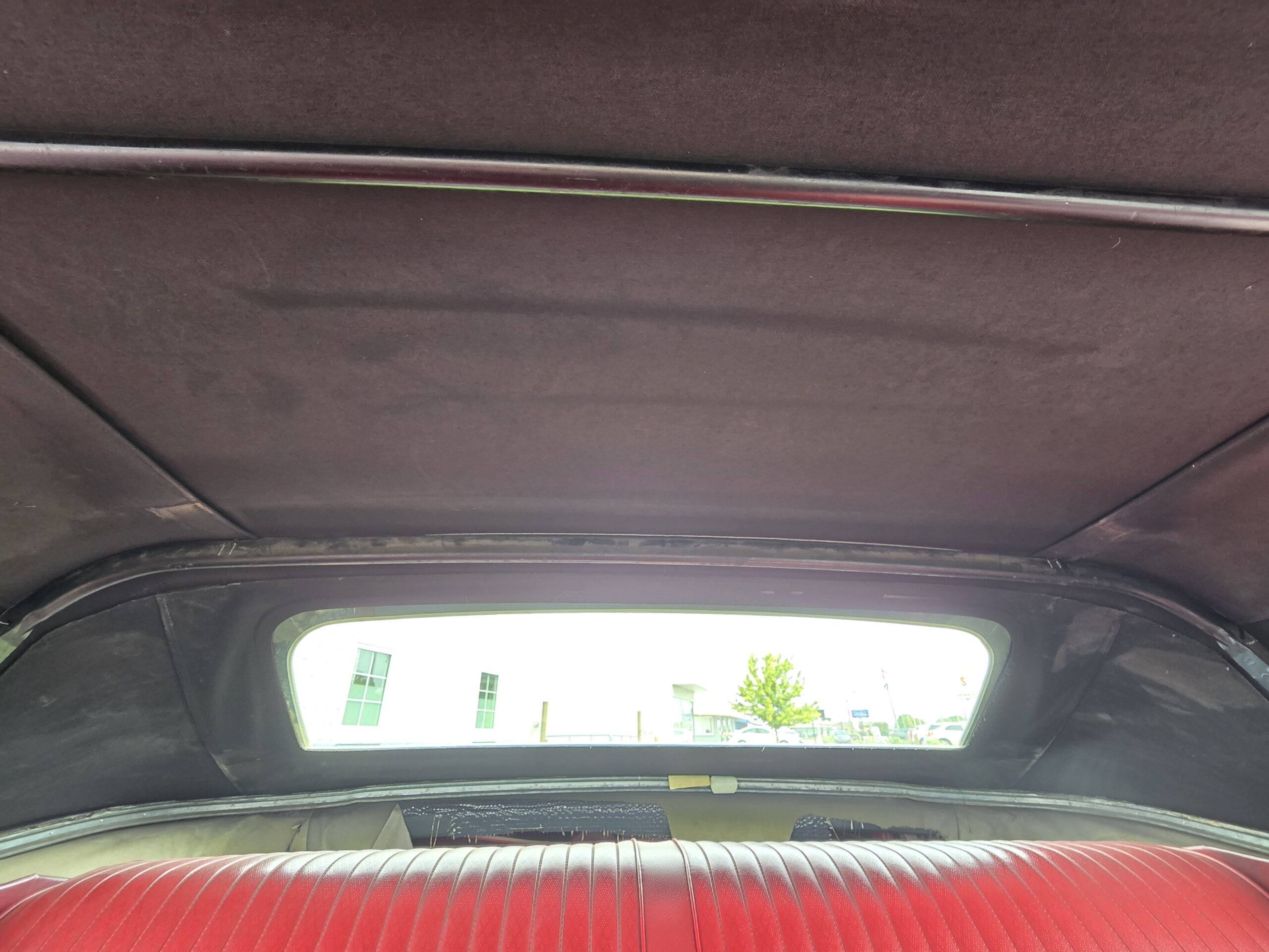 
								1969 Oldsmobile Cutlass S Convertible full									
