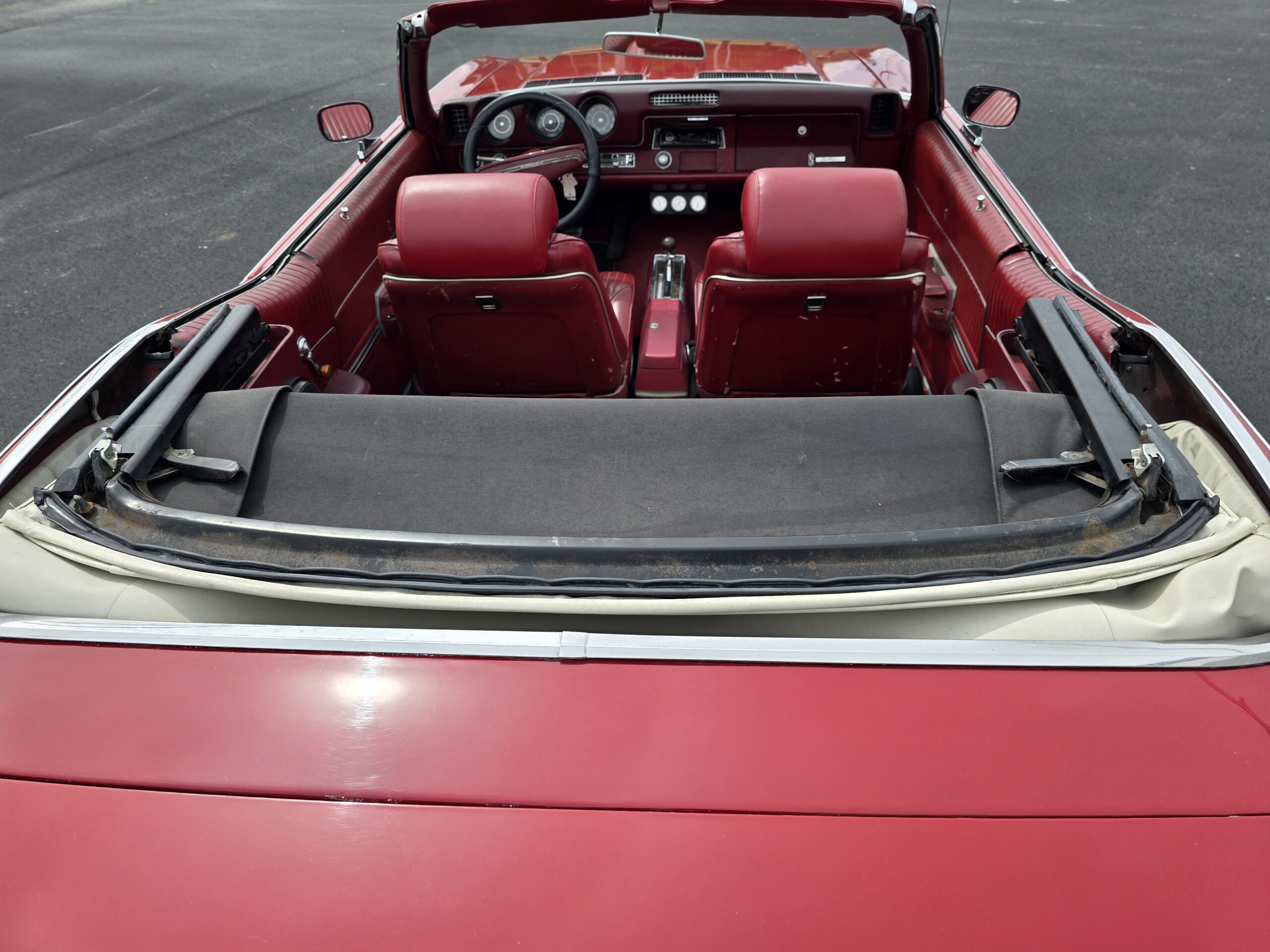 
								1969 Oldsmobile Cutlass S Convertible full									