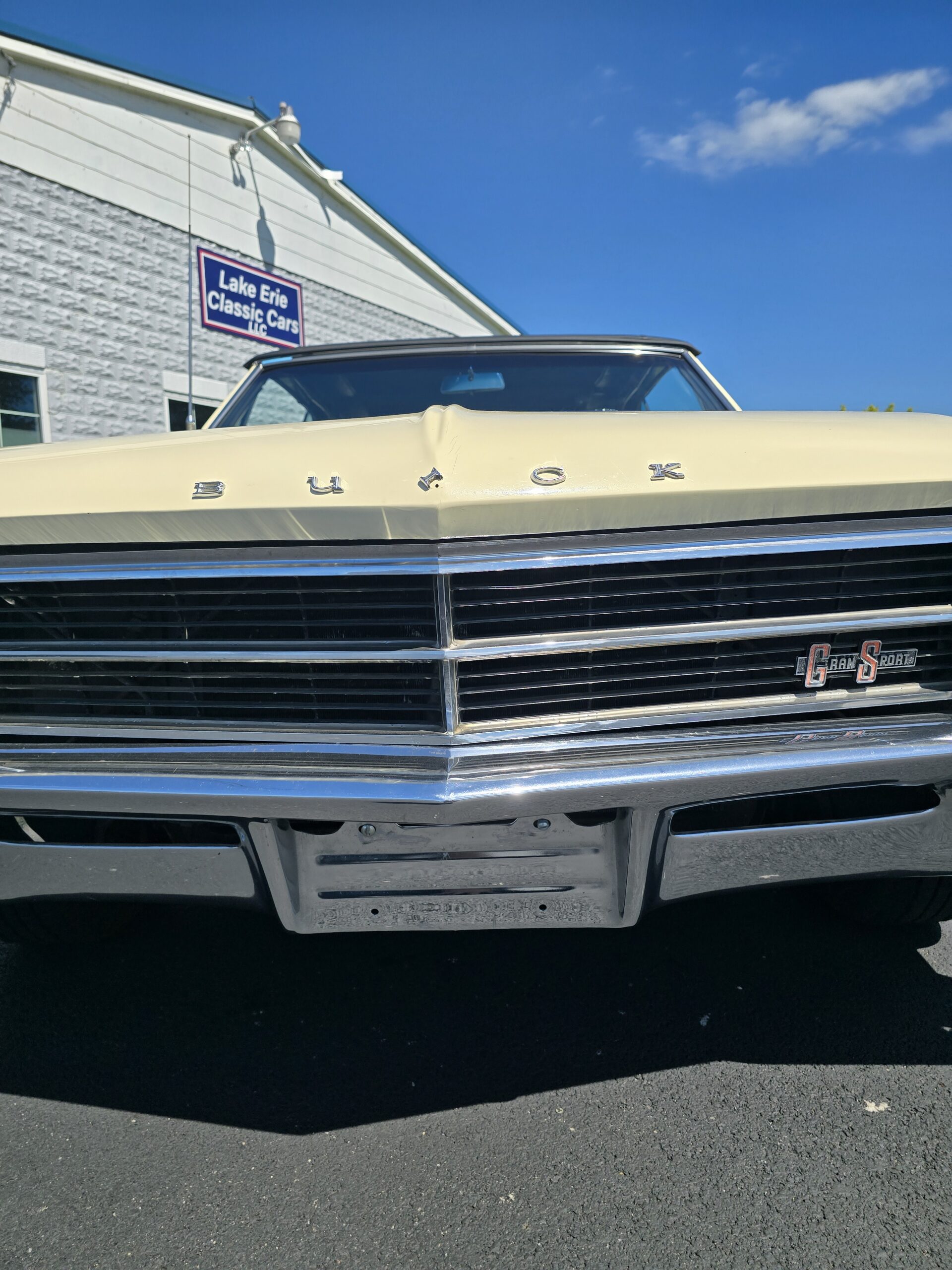 
								1966 Buick Skylark GS Convertible full									