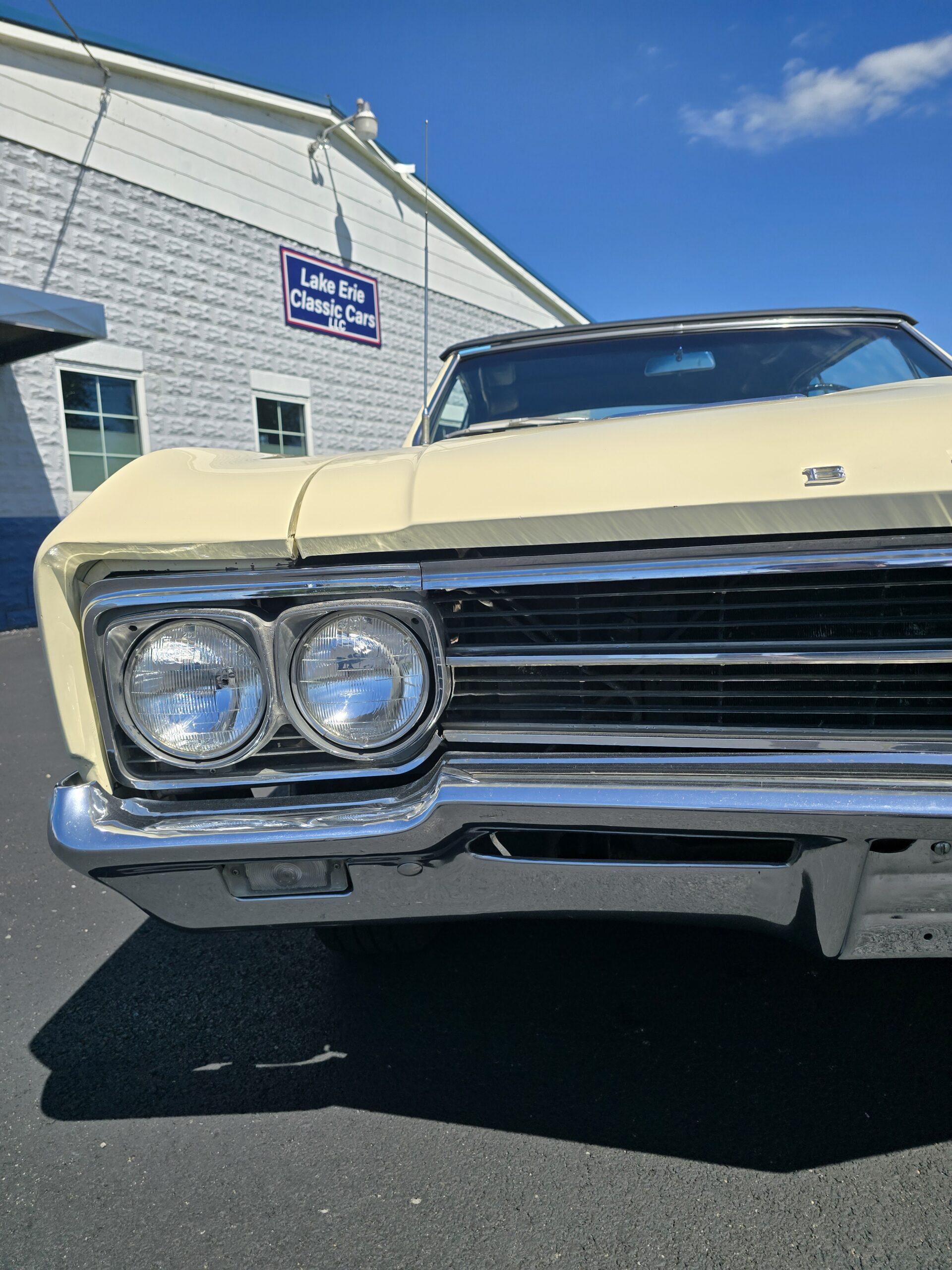 
								1966 Buick Skylark GS Convertible full									