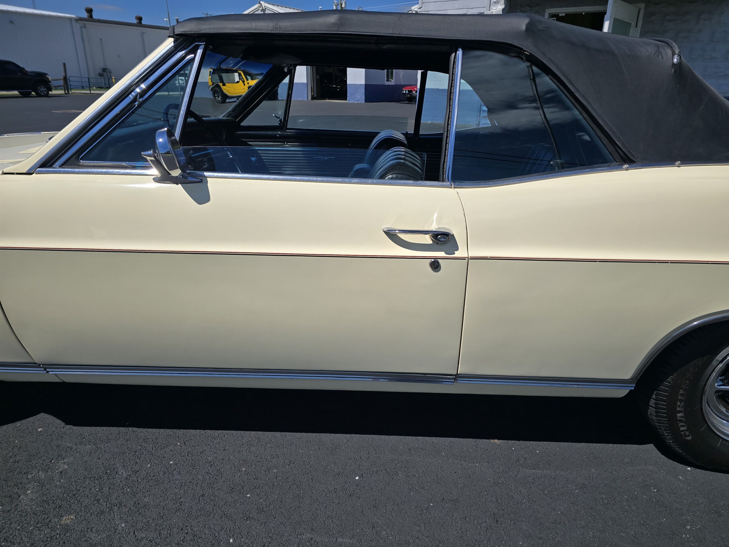 
								1966 Buick Skylark GS Convertible full									