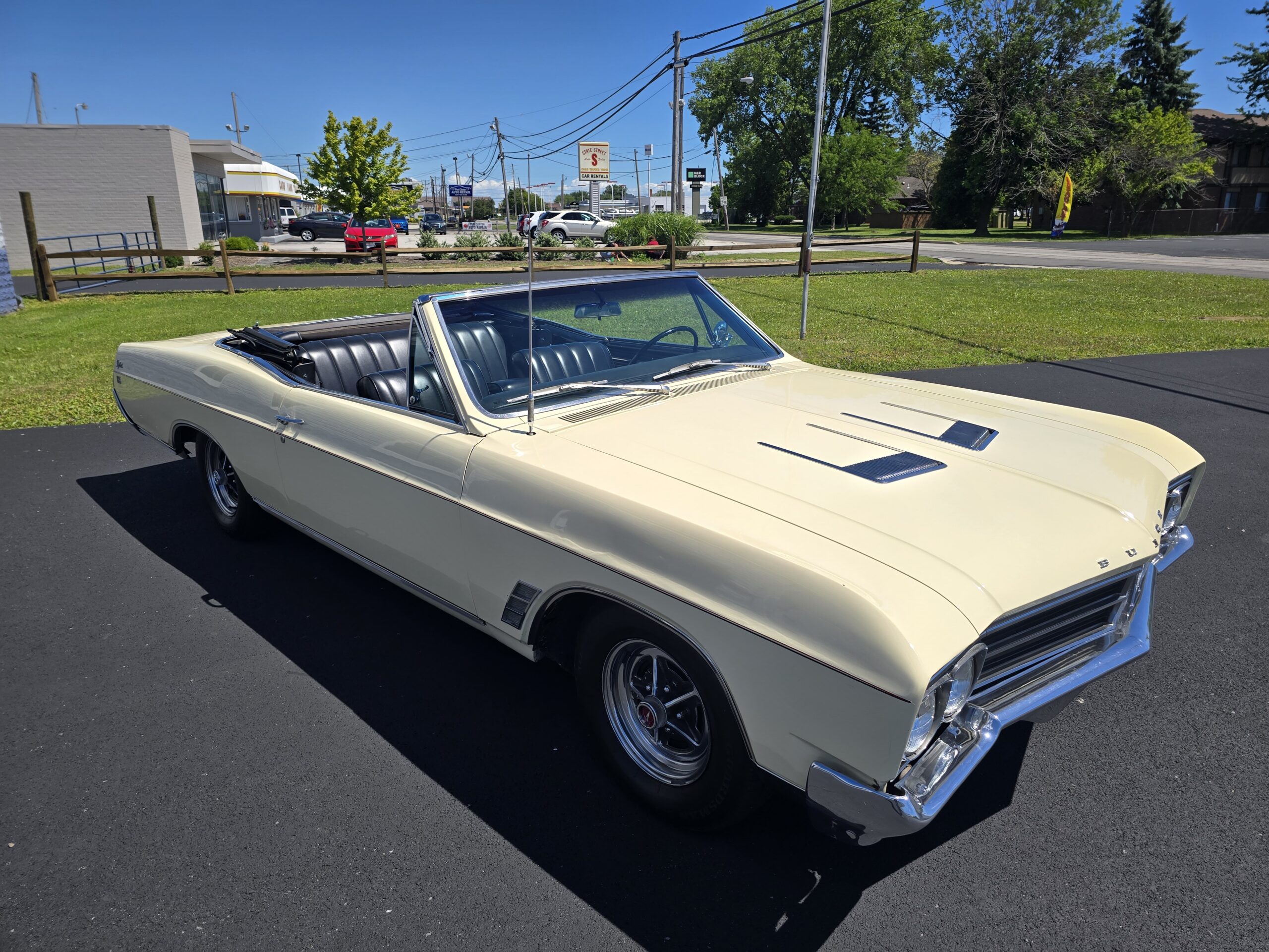 
								1966 Buick Skylark GS Convertible full									