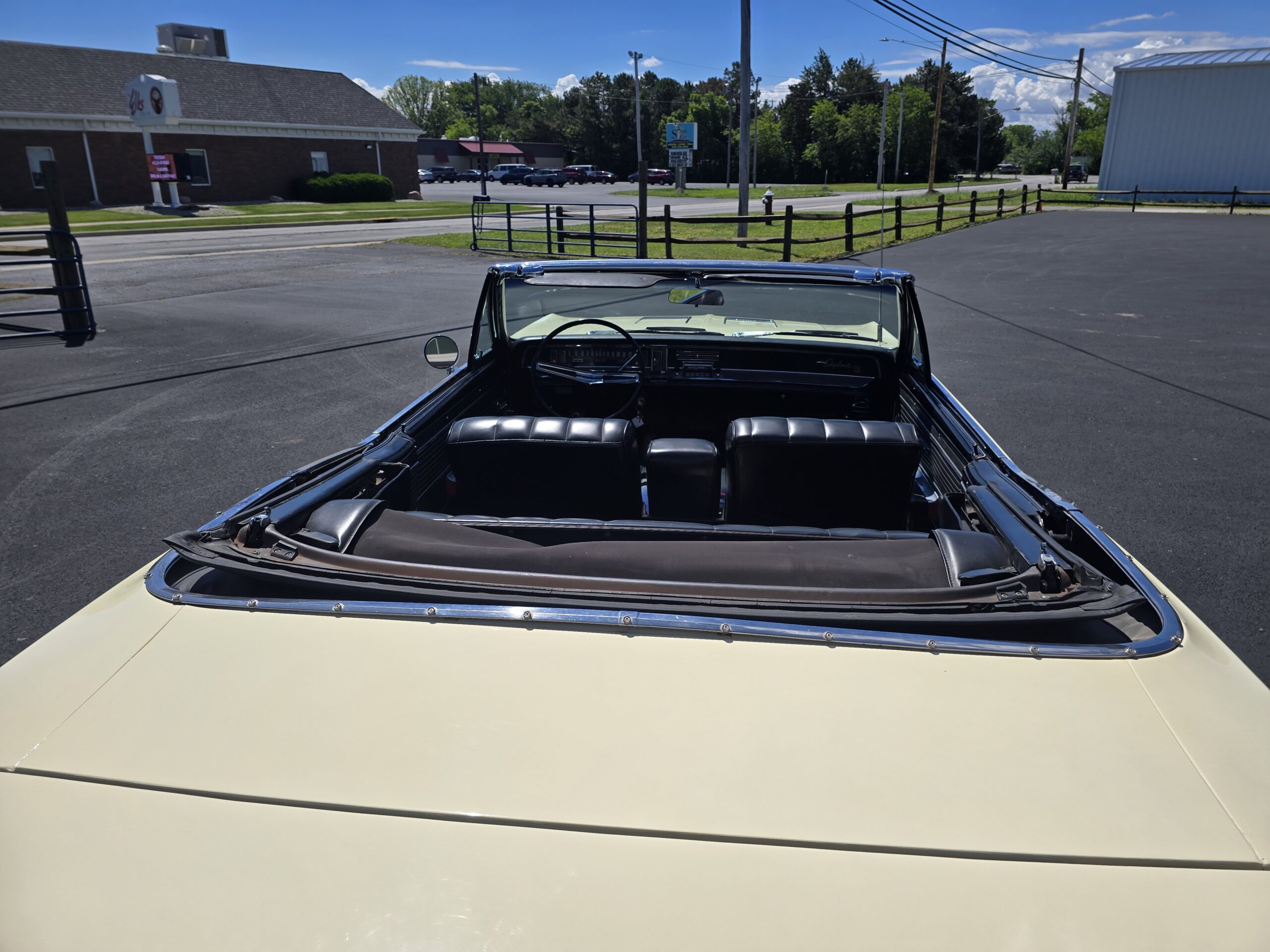 
								1966 Buick Skylark GS Convertible full									