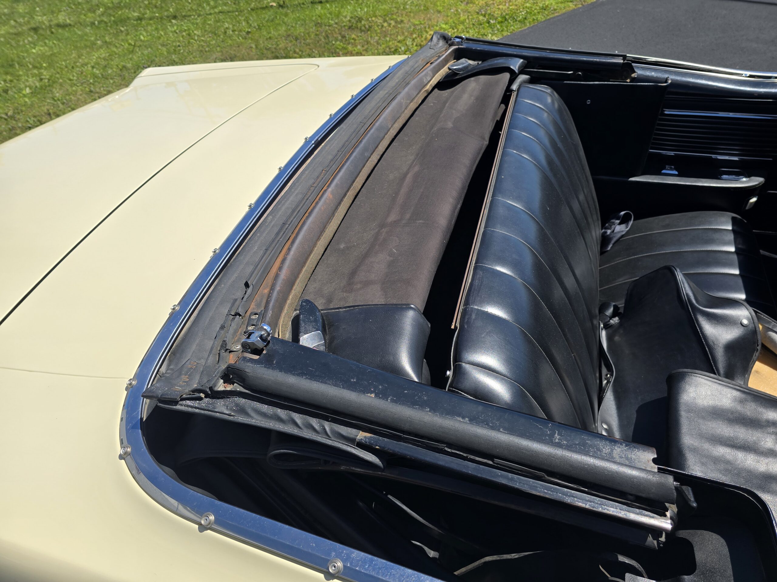 
								1966 Buick Skylark GS Convertible full									