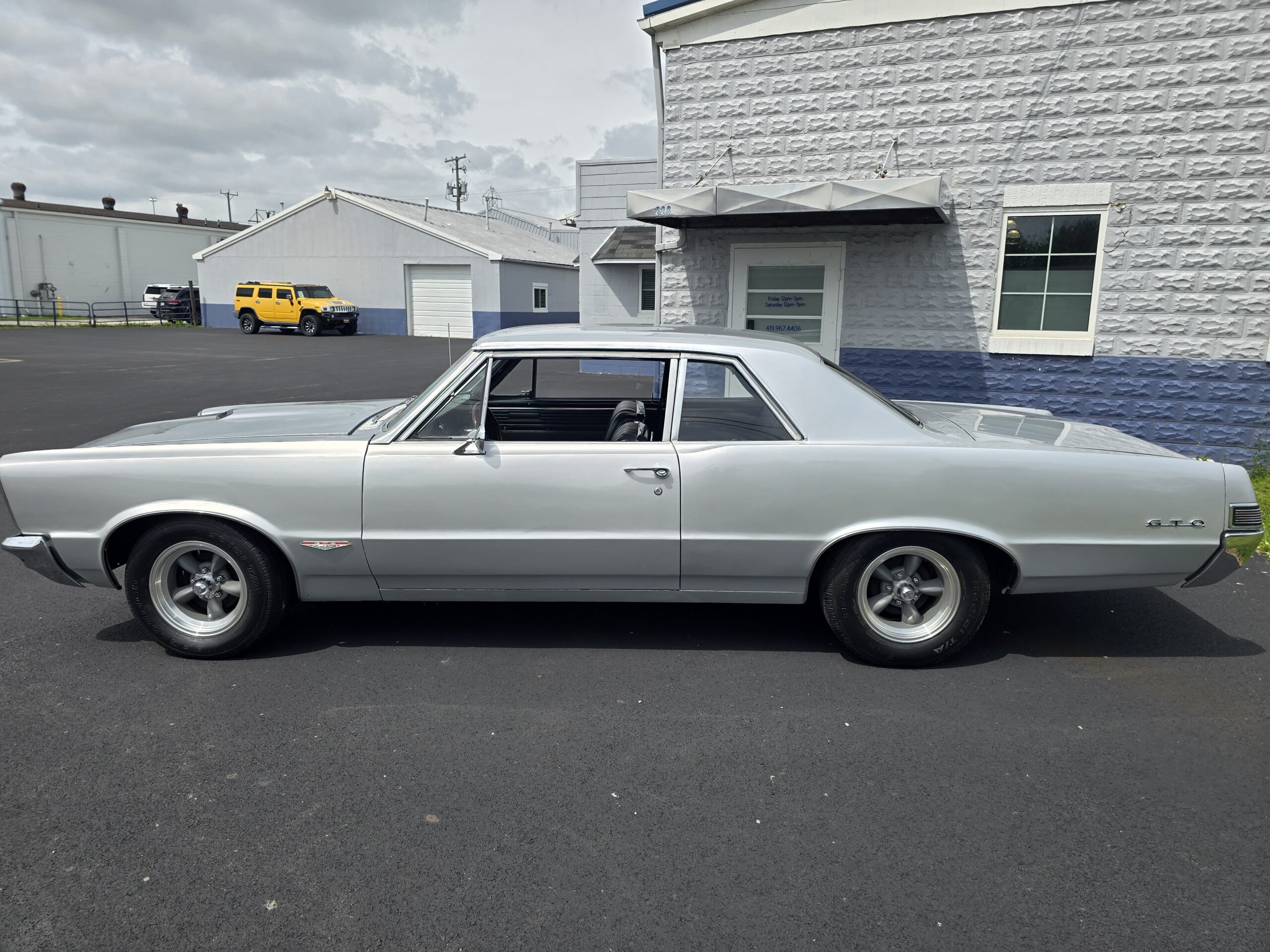 
								1965 Pontiac Tempest (GTO Replica) full									