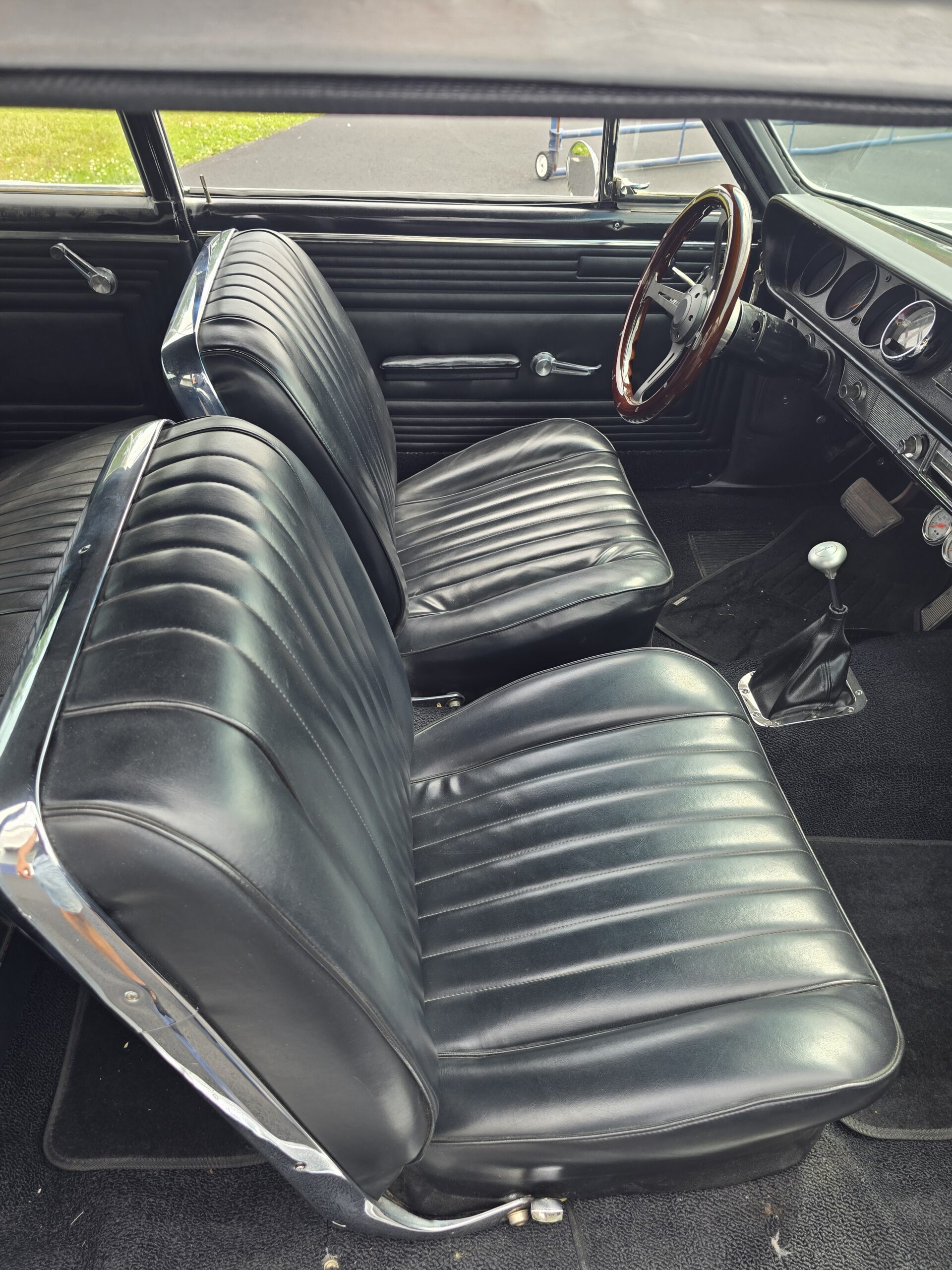 
								1965 Pontiac Tempest (GTO Replica) full									