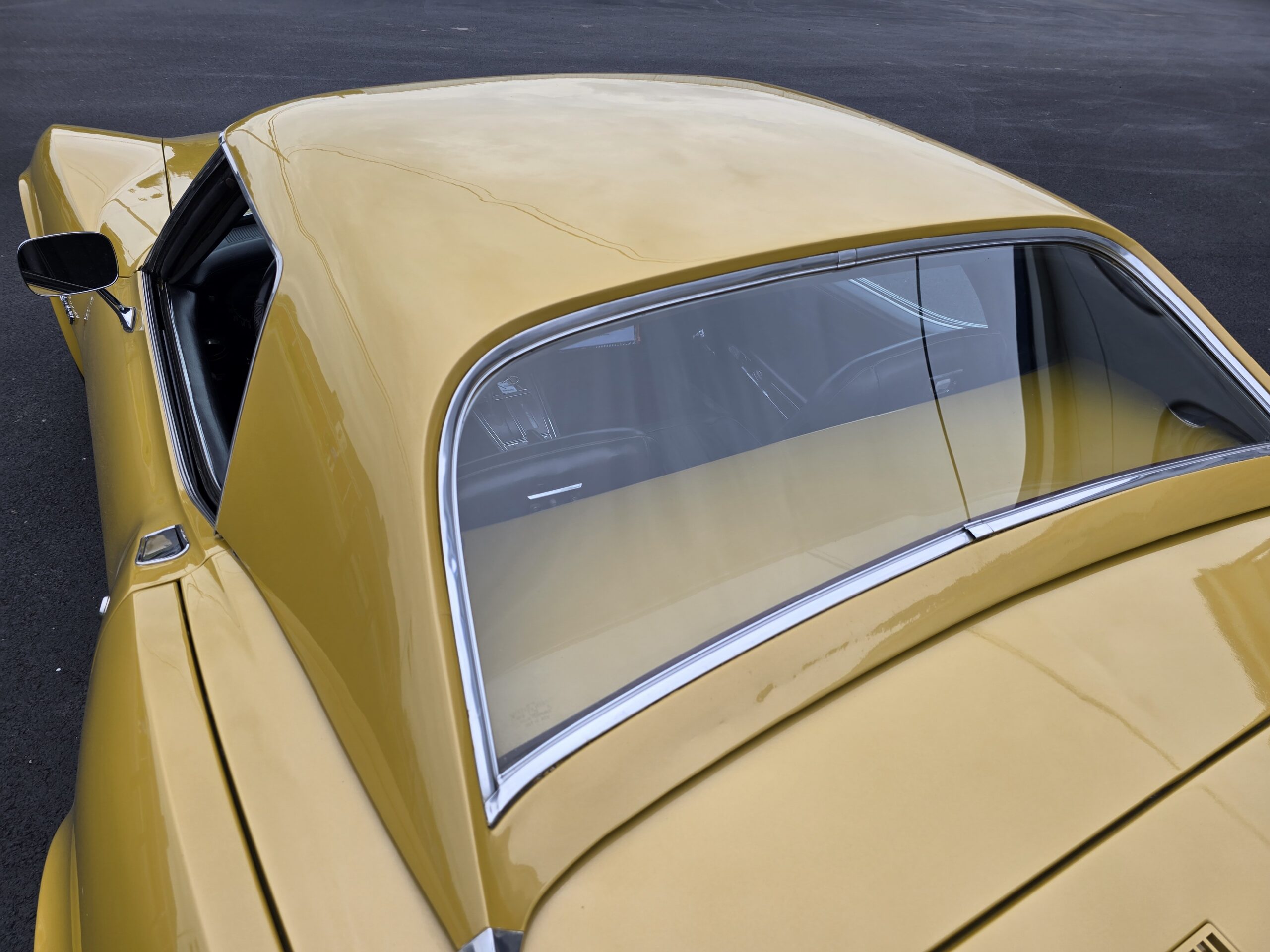 
								1971 Chevy Corvette Convertible full									