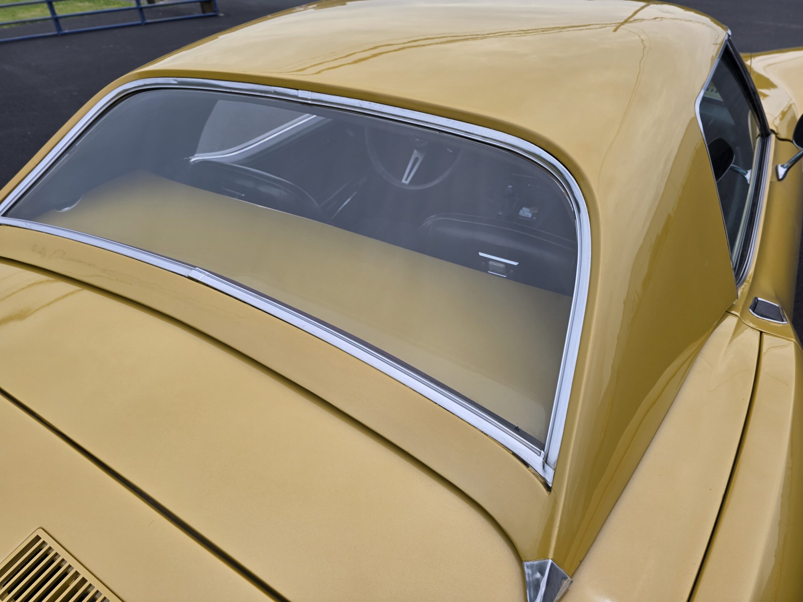 
								1971 Chevy Corvette Convertible full									