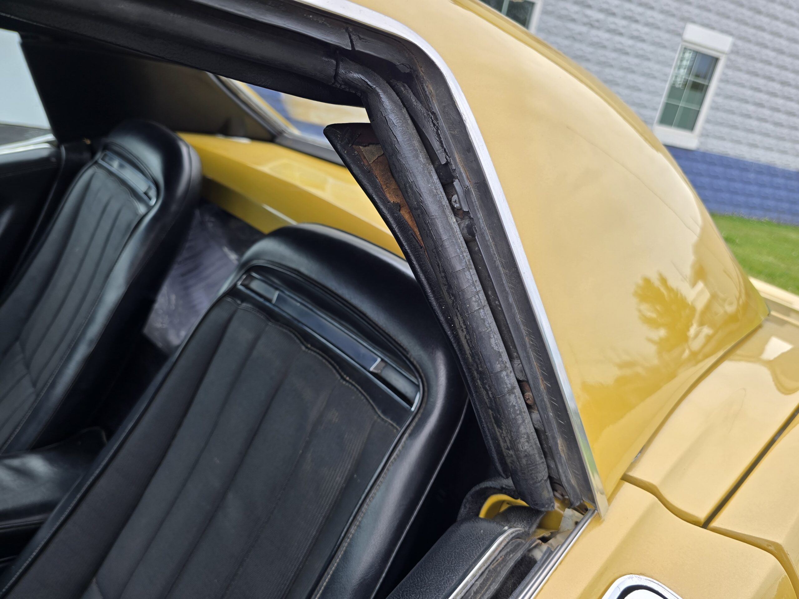 
								1971 Chevy Corvette Convertible full									