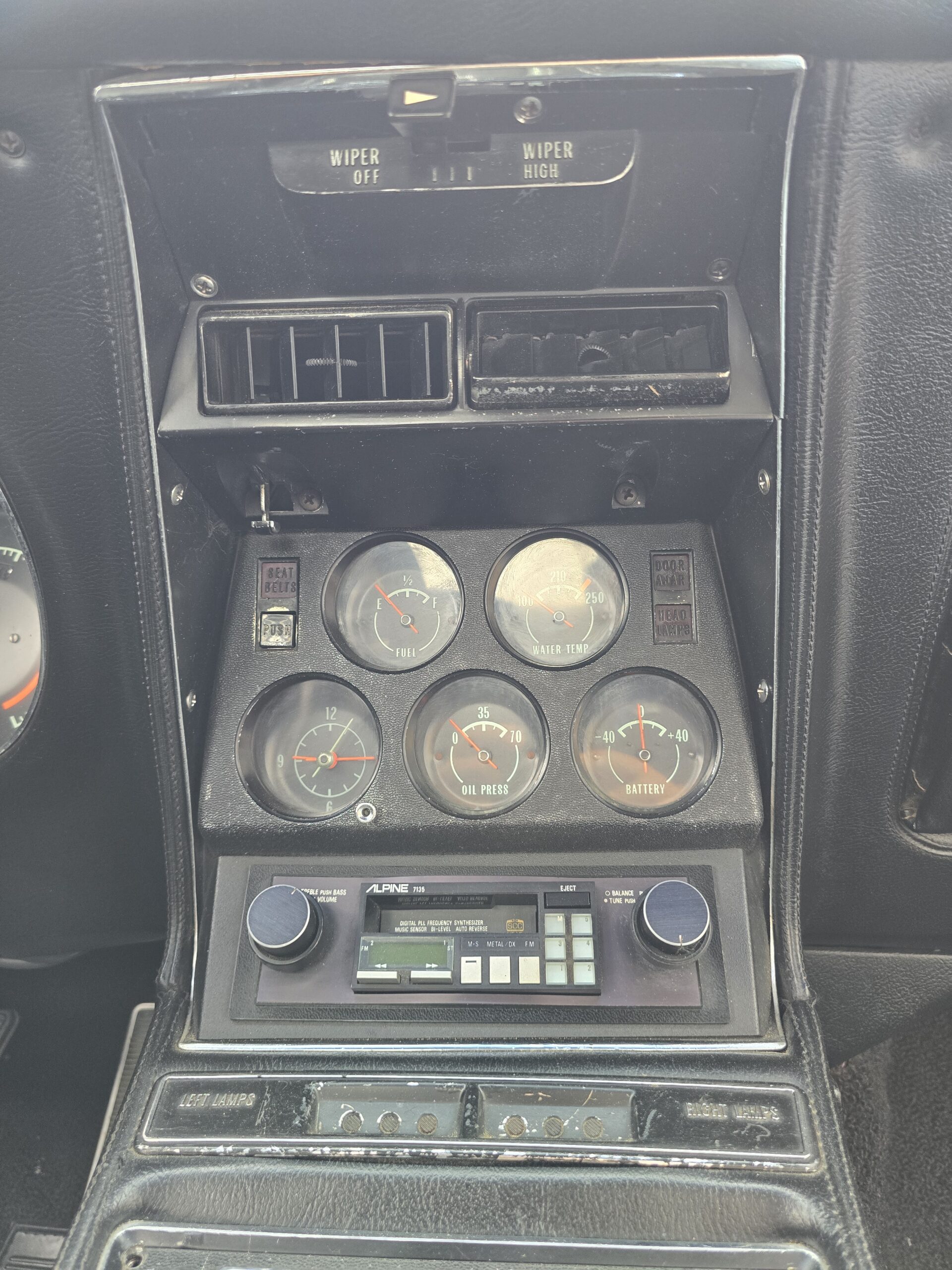 
								1971 Chevy Corvette Convertible full									
