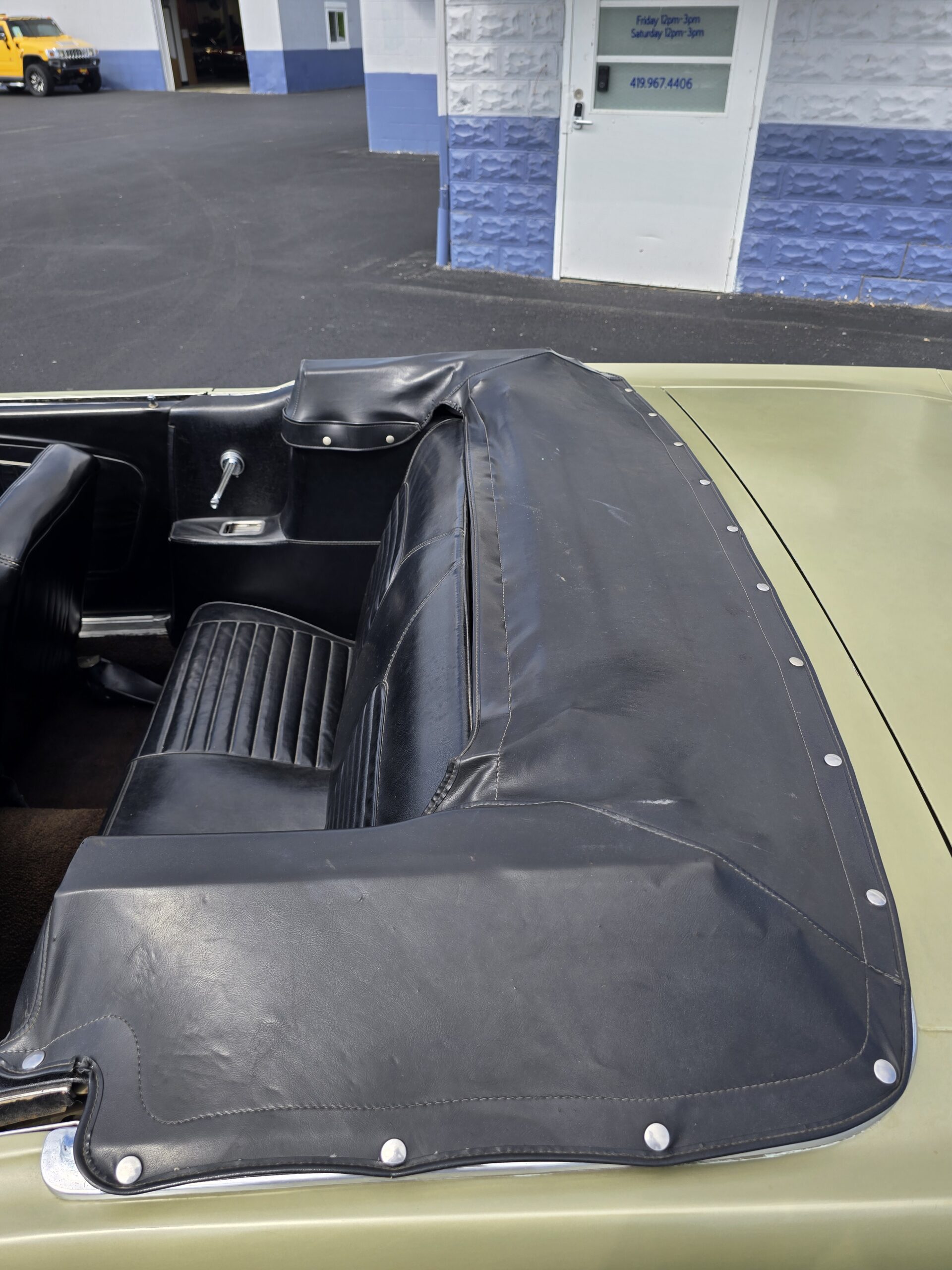 
								1965 Ford Mustang Convertible full									