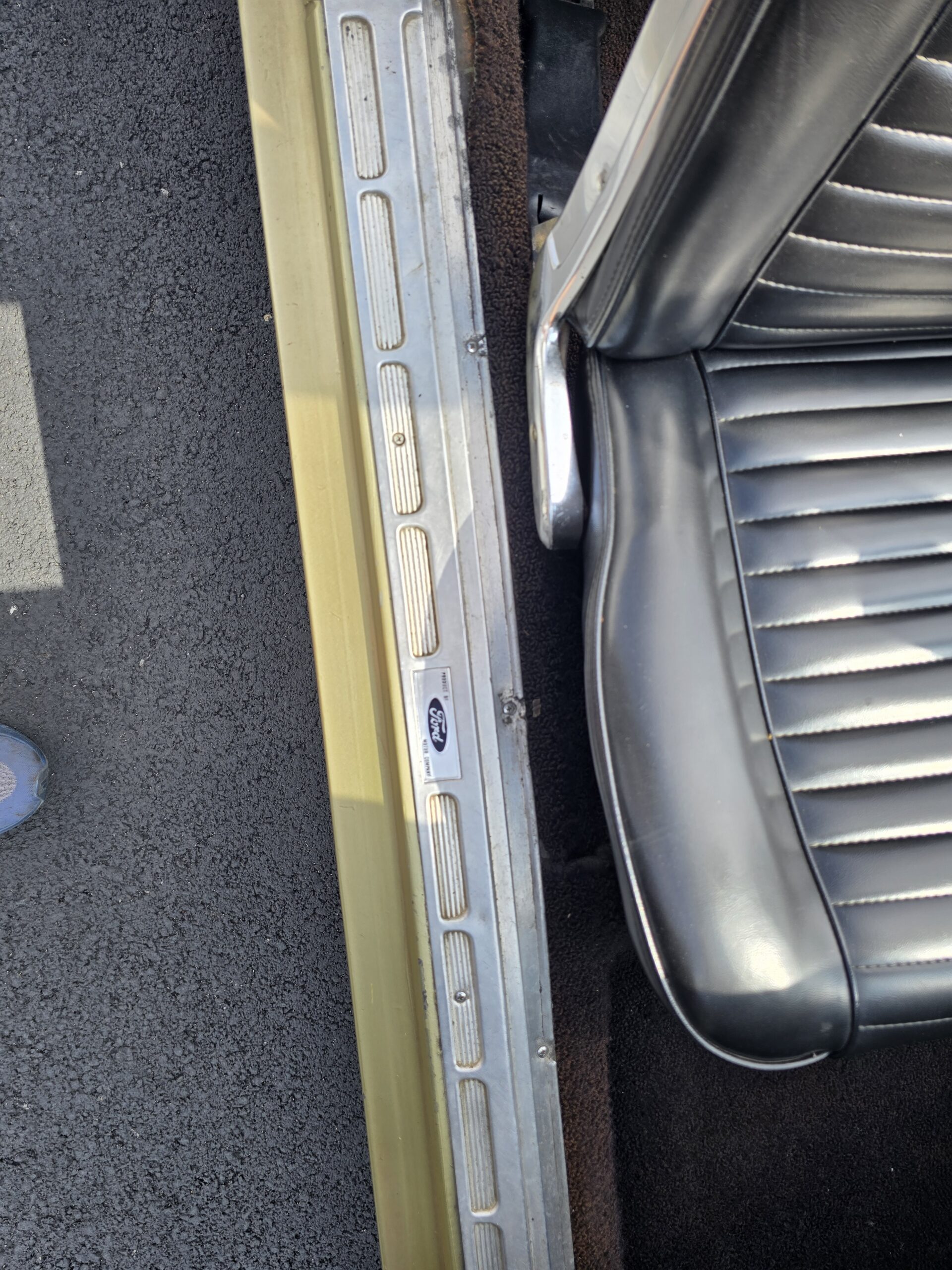 
								1965 Ford Mustang Convertible full									