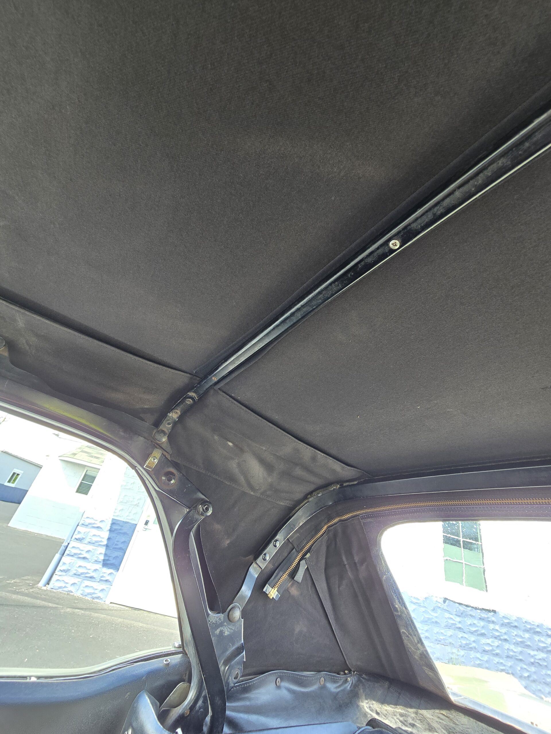 
								1965 Ford Mustang Convertible full									