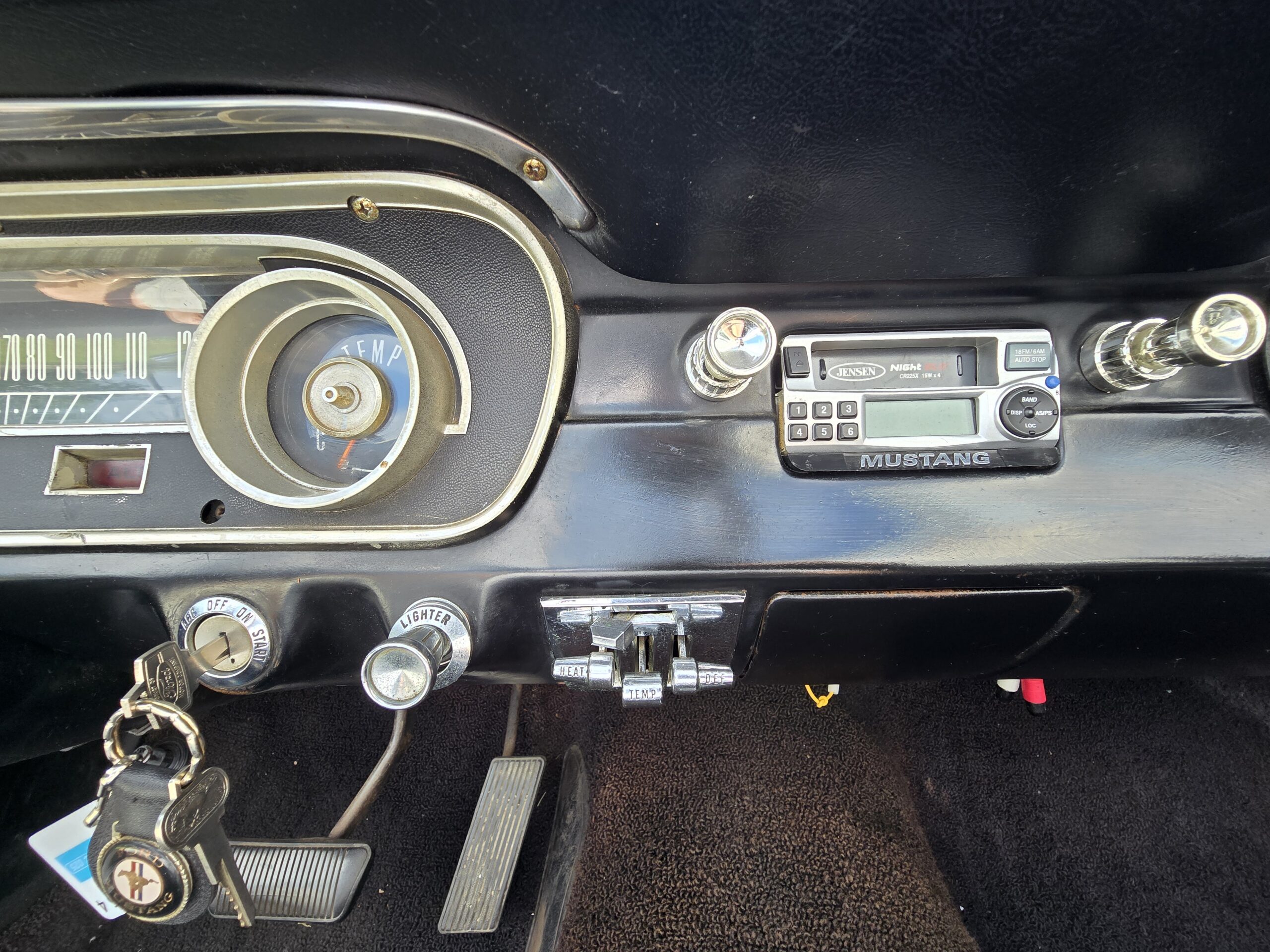
								1965 Ford Mustang Convertible full									