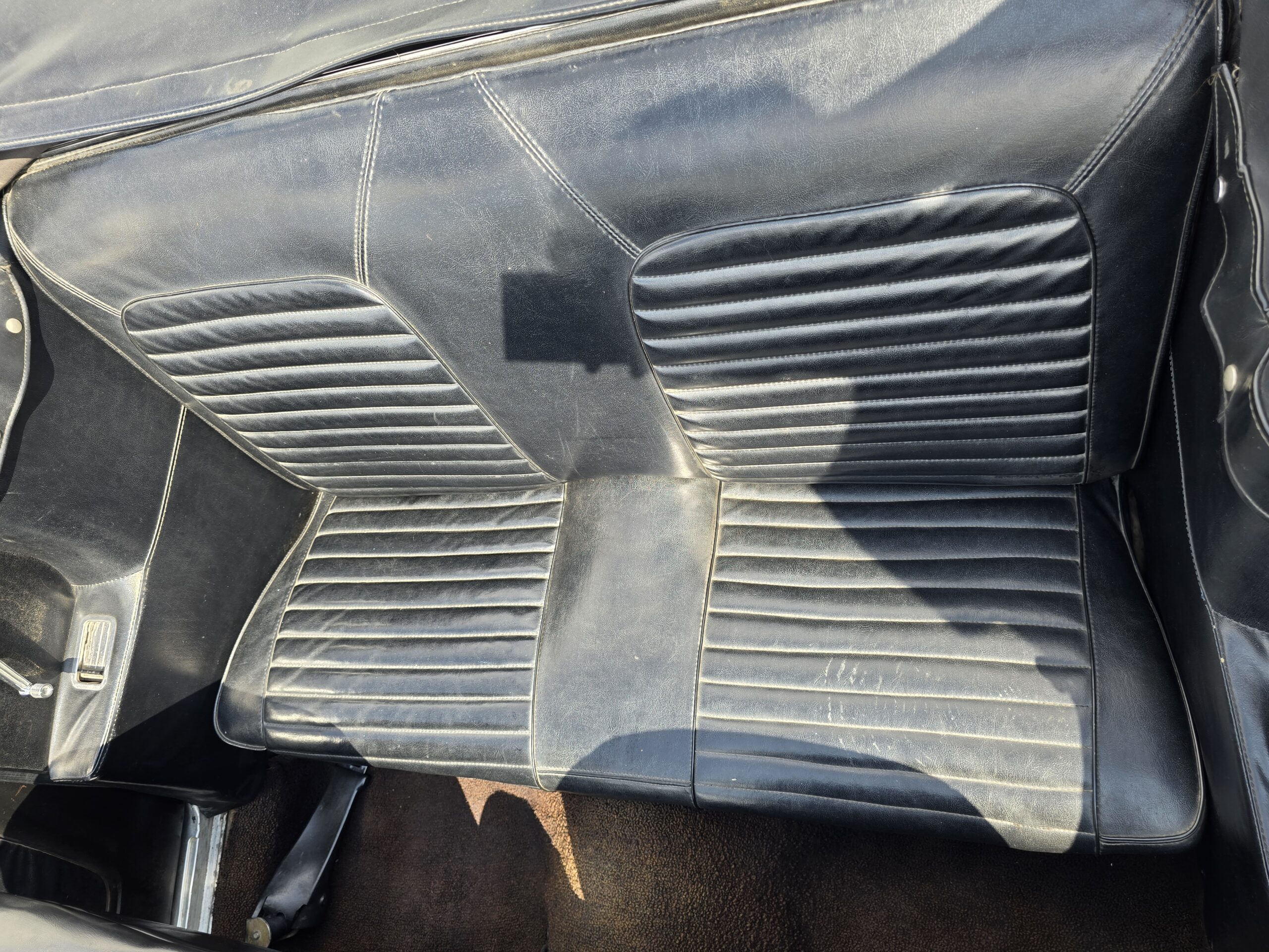 
								1965 Ford Mustang Convertible full									