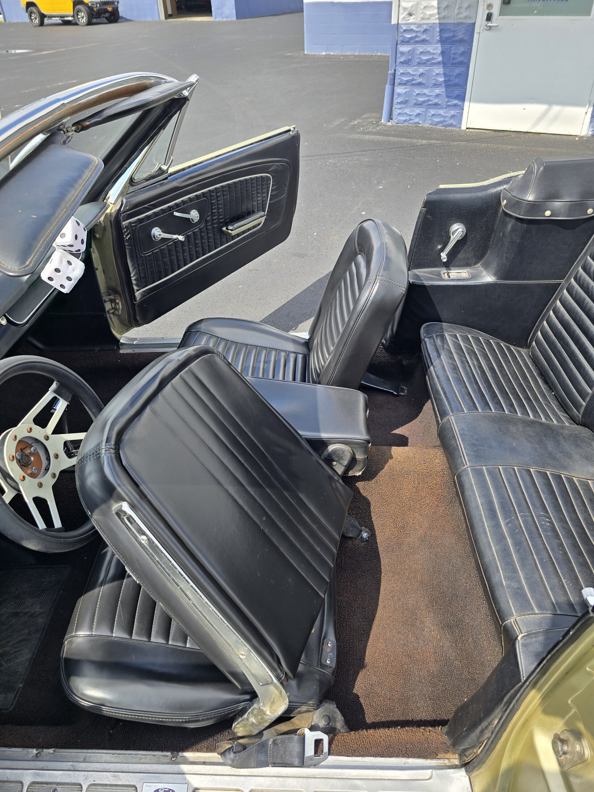 
								1965 Ford Mustang Convertible full									