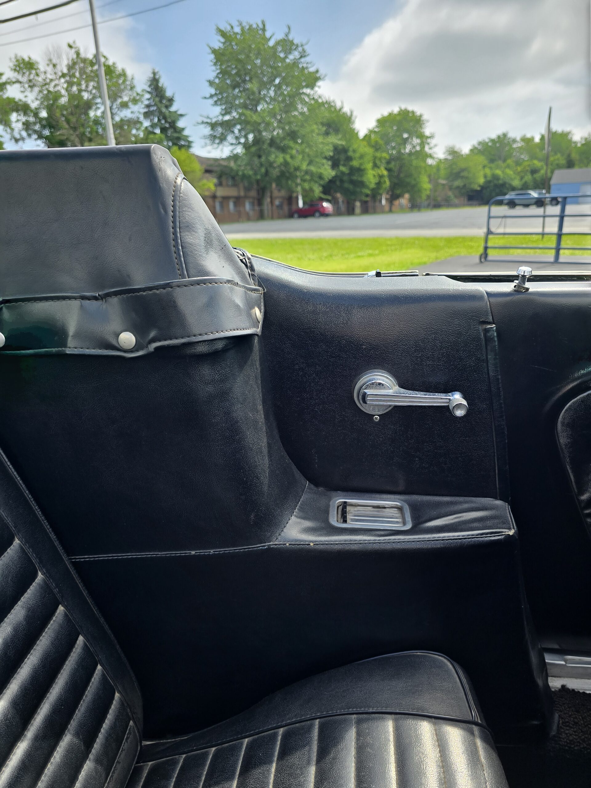 
								1965 Ford Mustang Convertible full									